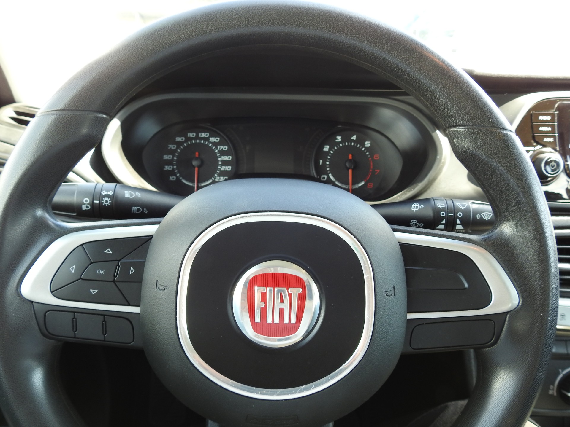 FIAT Tipo 1.4T Pop-image-25