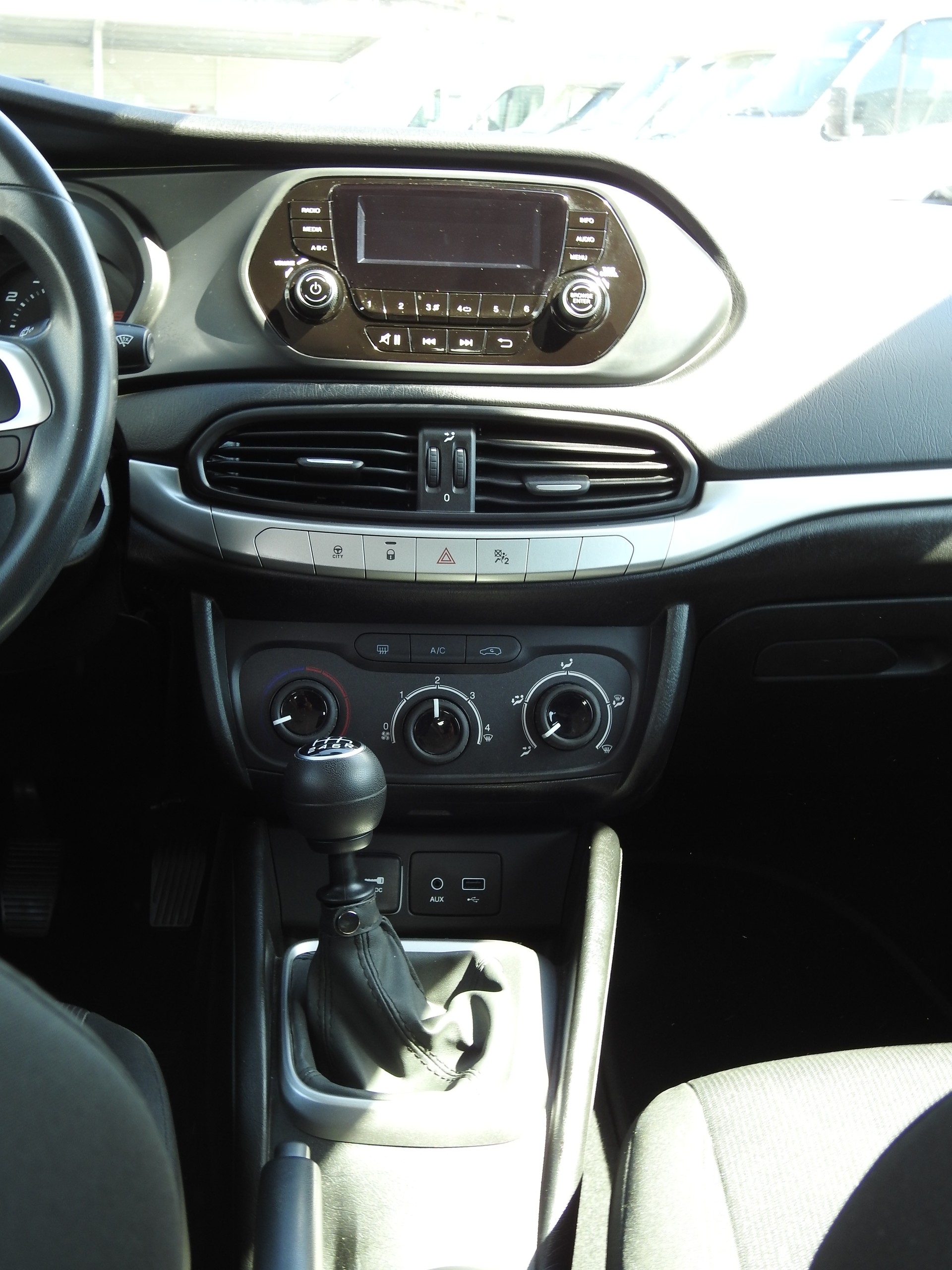 FIAT Tipo 1.4T Pop-image-16