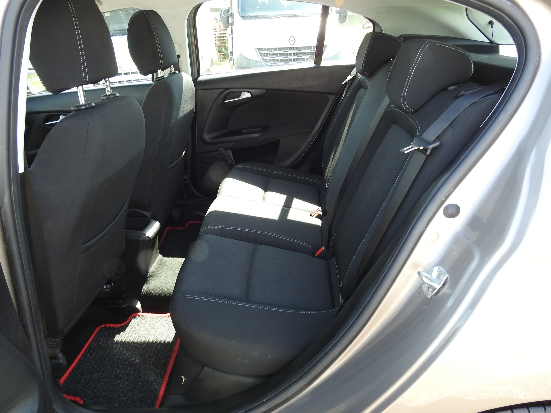 FIAT Tipo 1.4T Pop-image-13