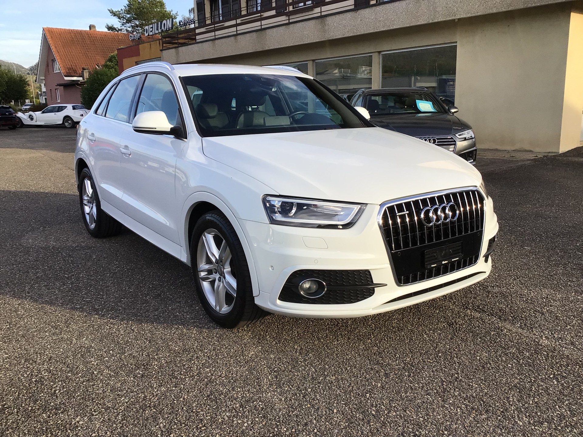 AUDI Q3 2.0 TFSI quattro S-tronic