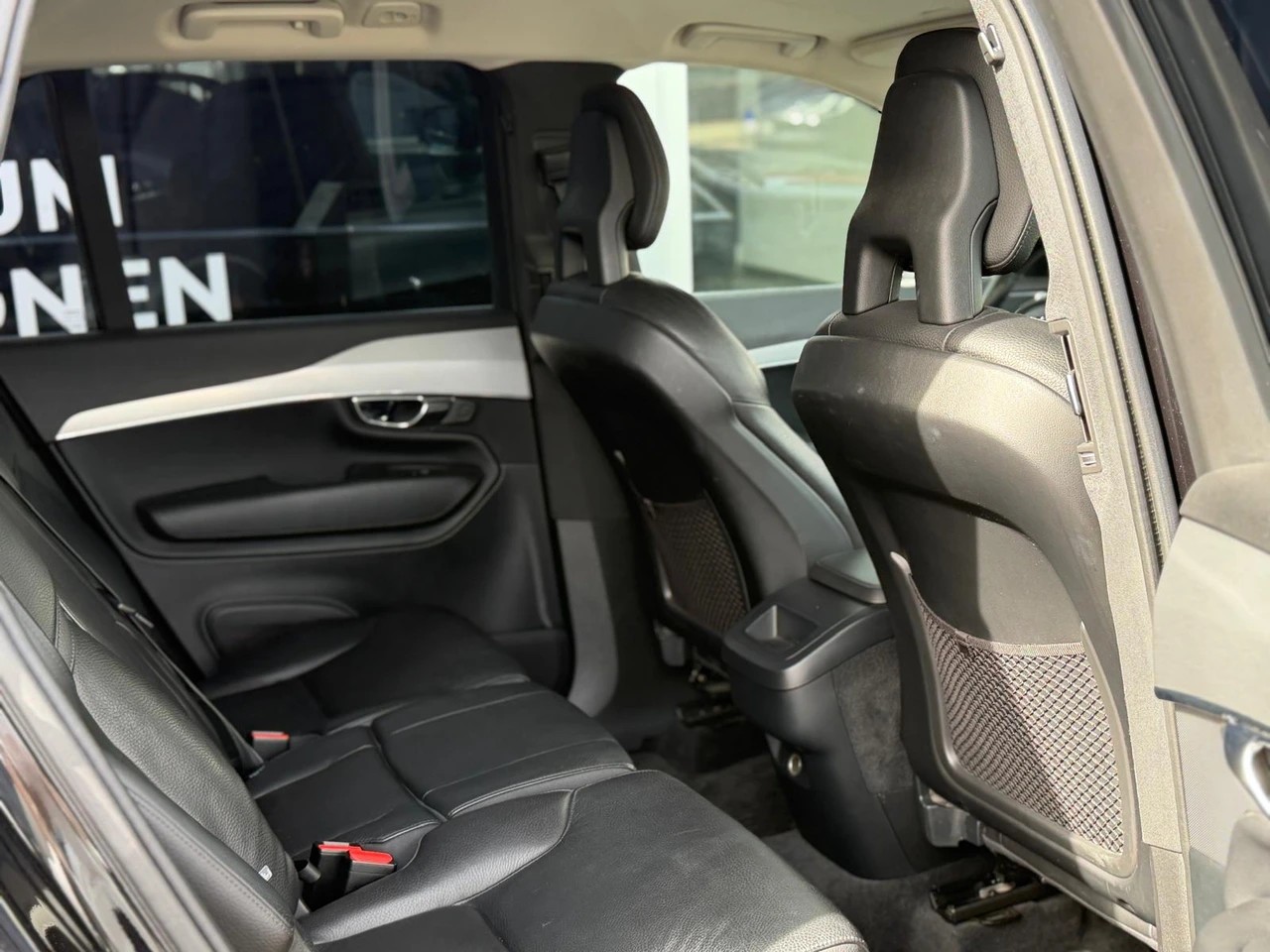 VOLVO XC90 D5 AWD Momentum Geartronic-image-12