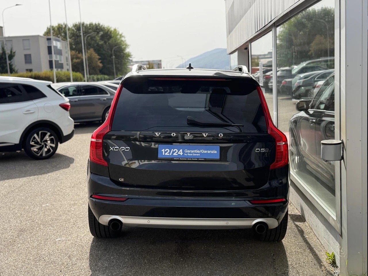 VOLVO XC90 D5 AWD Momentum Geartronic-image-3