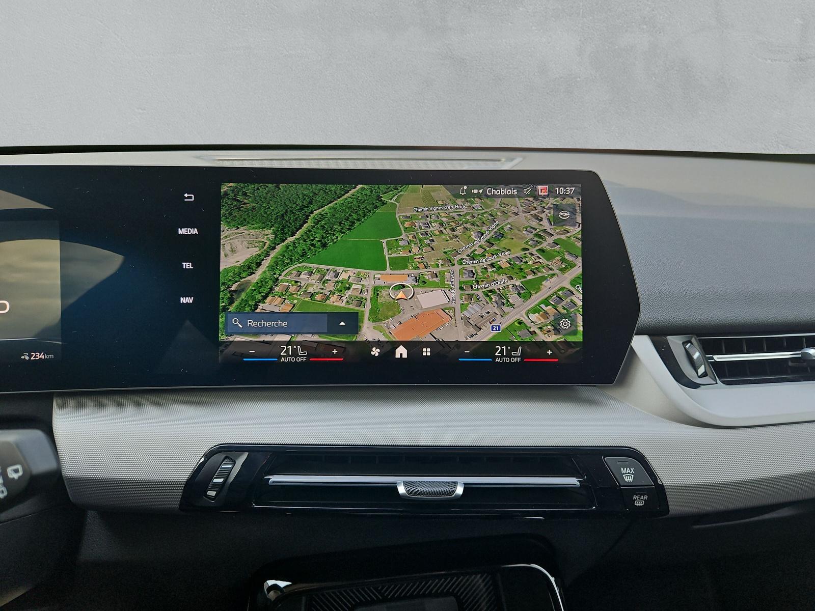BMW iX1 20 eDrive U11 (CH) AHK 📍 ** Action Leasing à 2.88% Jusqu'au 30.09.2026 **-image-14