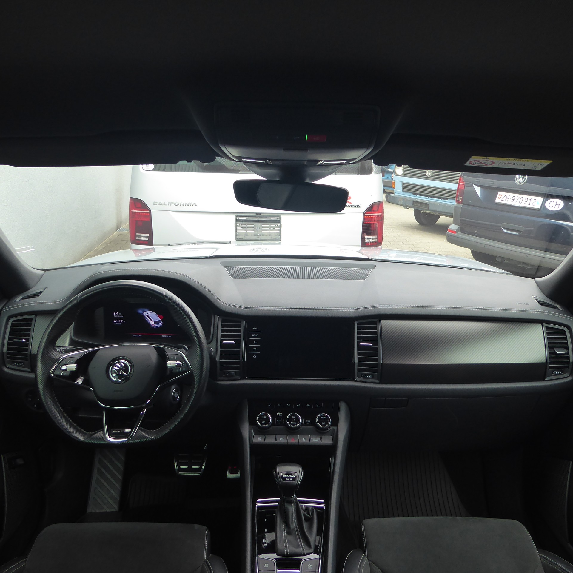 SKODA Kodiaq 2.0 TDI CR SportLine 4x4 DSG-image-9