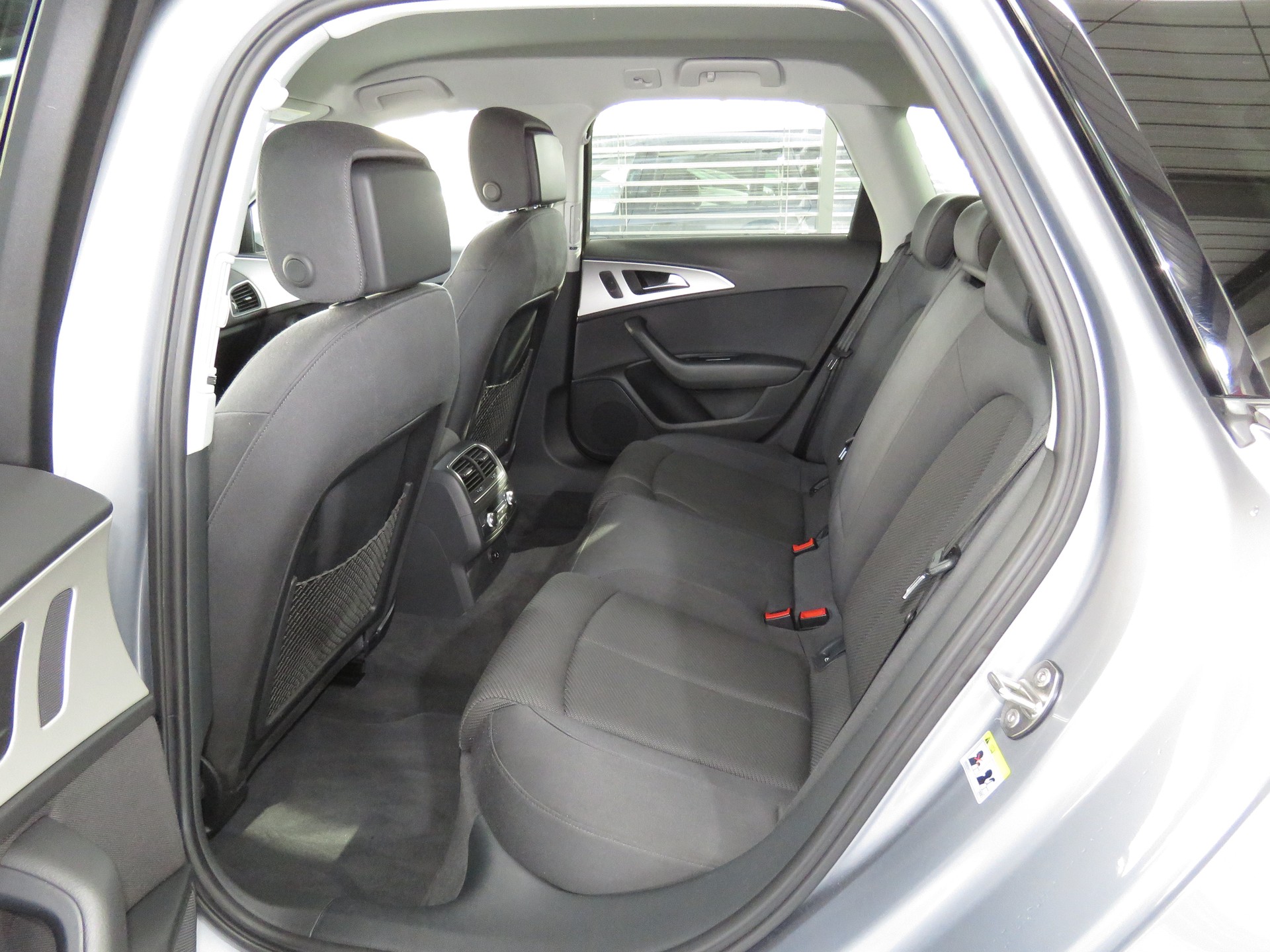 AUDI A6 Avant 2.0 TFSI Quattro S-tronic (Automat)-image-8