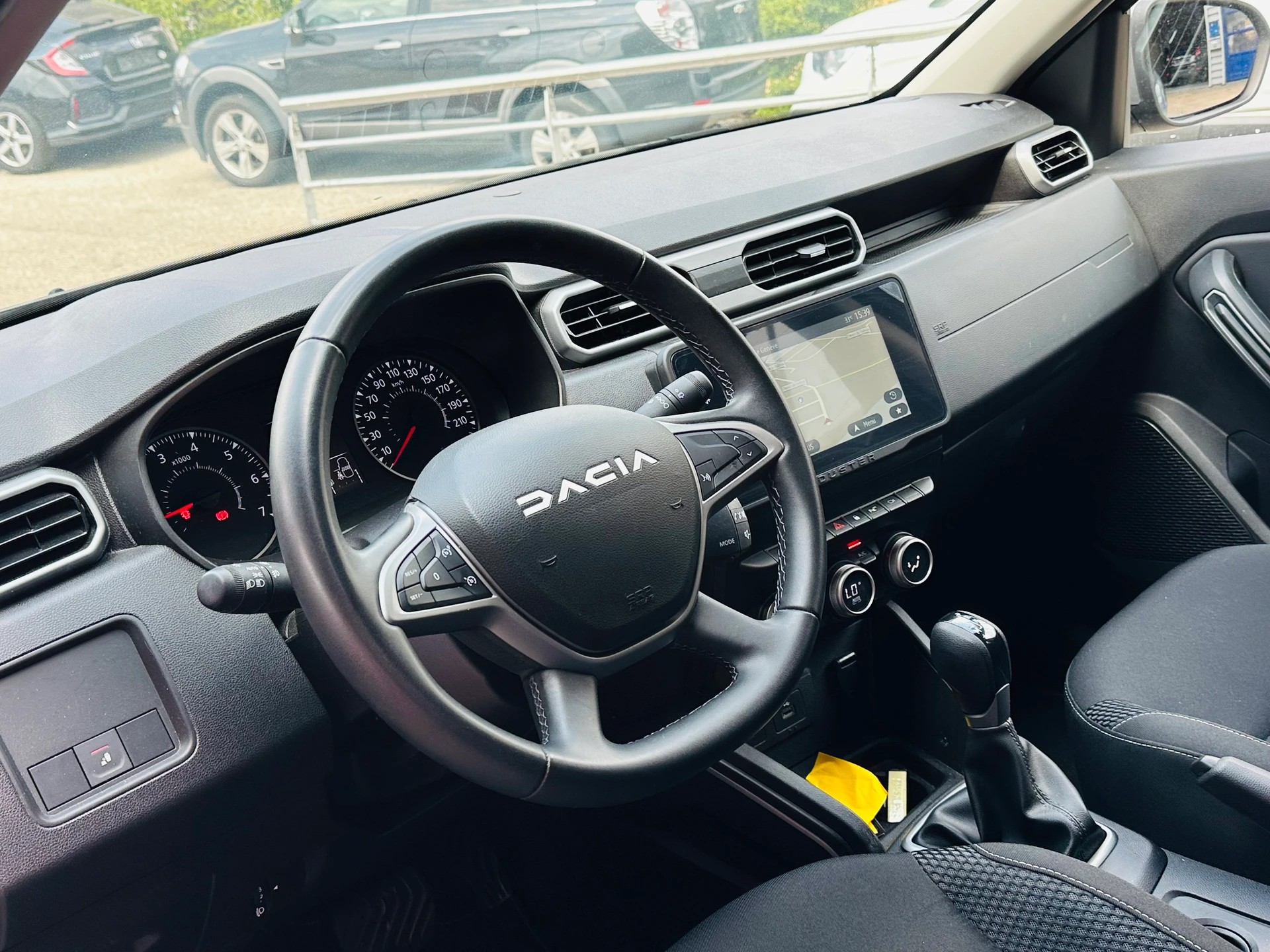 DACIA Duster TCe 150 Prestige EDC 4x2-image-17