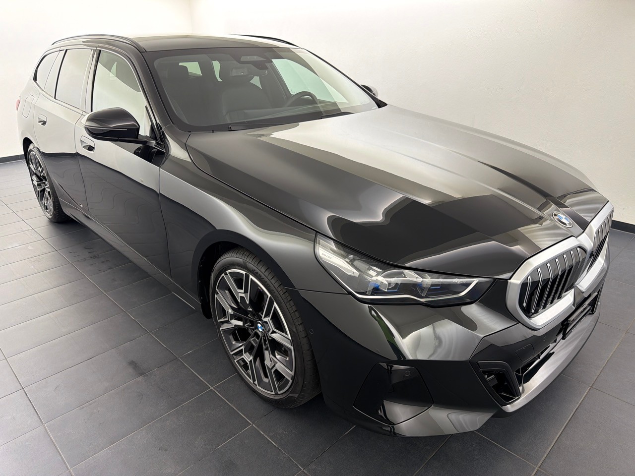 BMW 540d xDr 48V Tour M.S.Pro-showroom-element-3