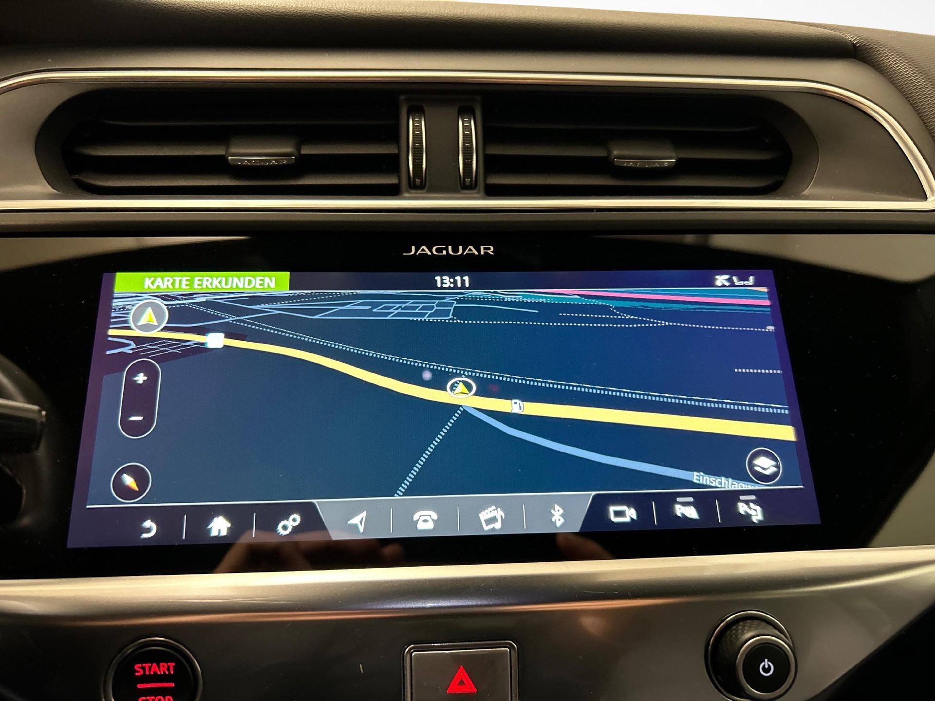 JAGUAR I-Pace EV400 HSE AWD-image-8