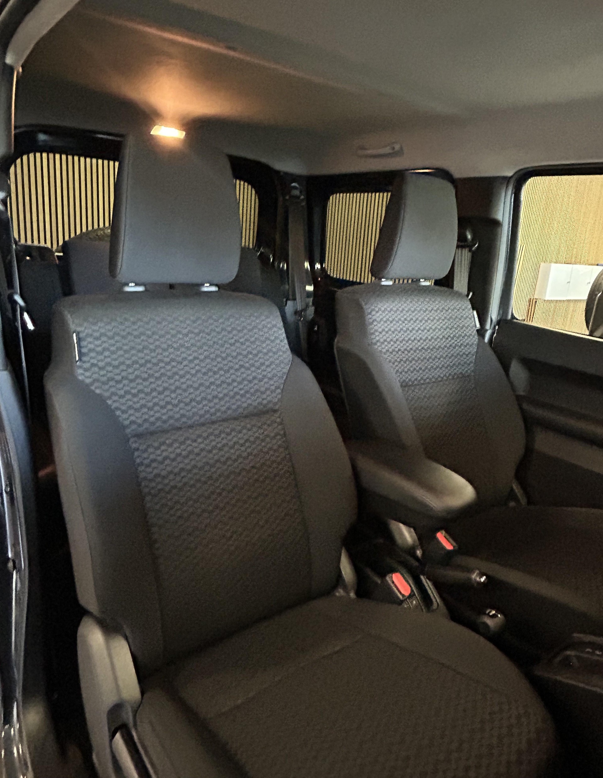 SUZUKI Jimny 1.5 Compact Top Automatique 4 Place/4Platz-image-14
