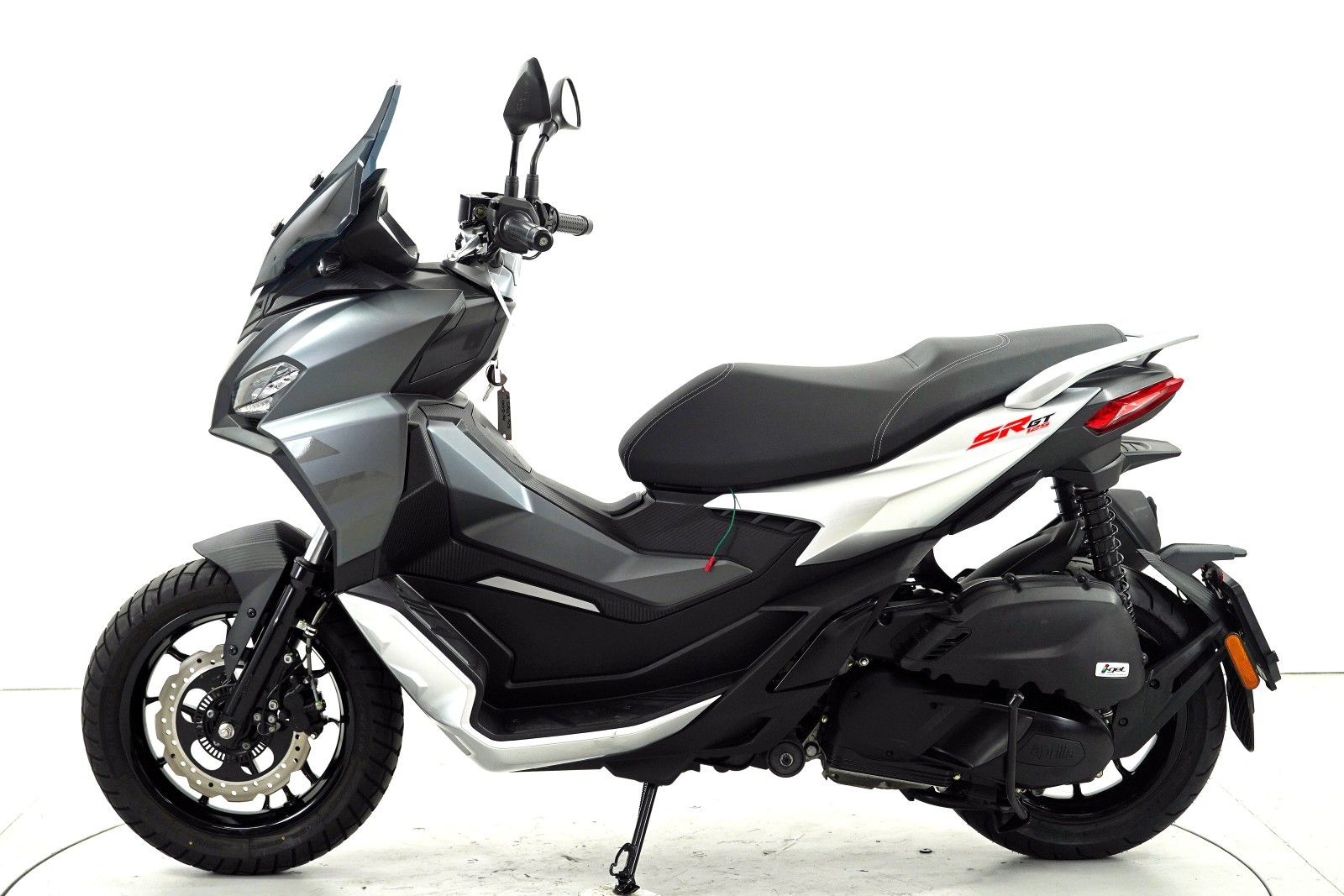APRILIA SR 125 GT ABS-image-4