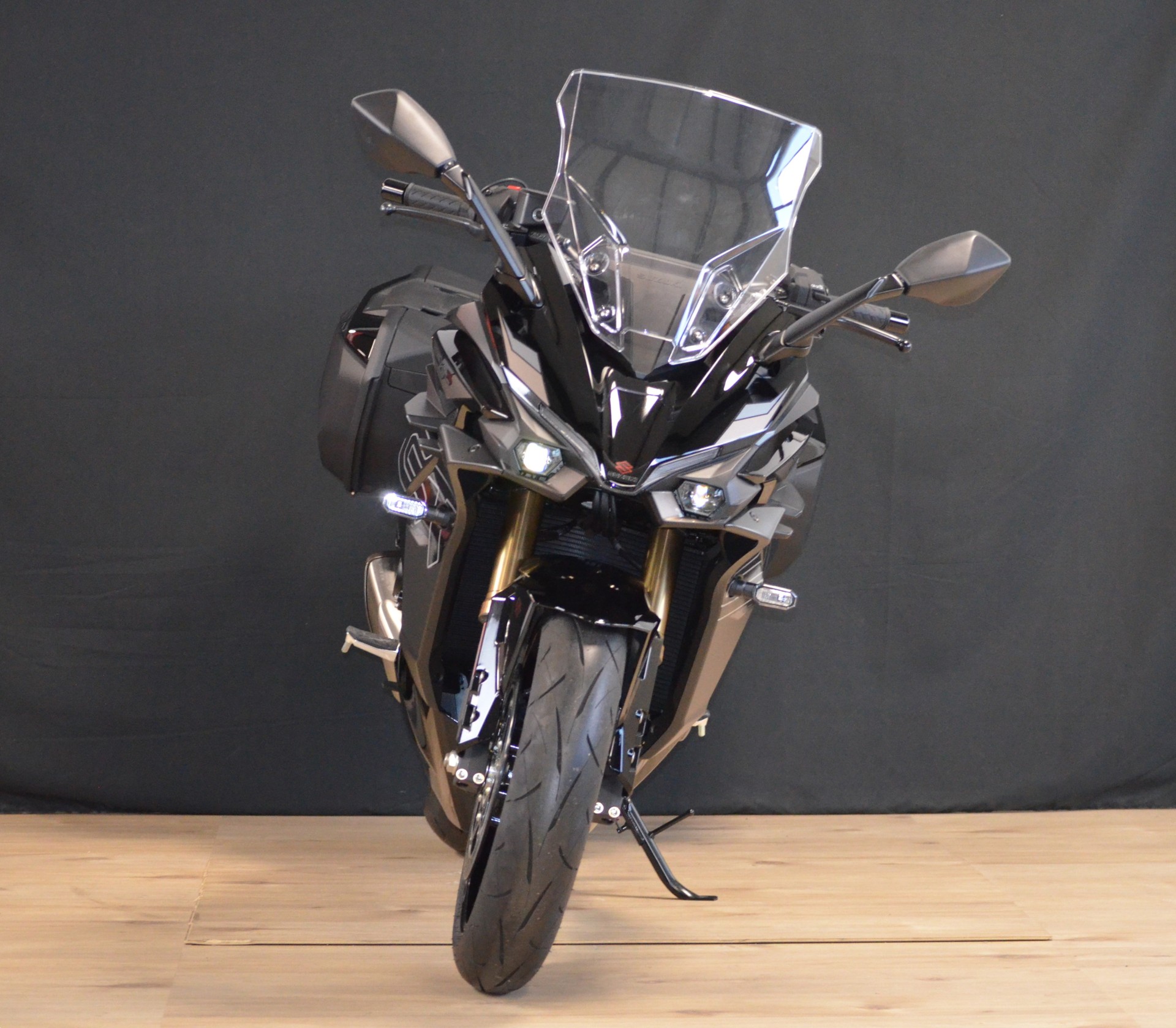 SUZUKI GSX-S 1000 GT Travel-image-4