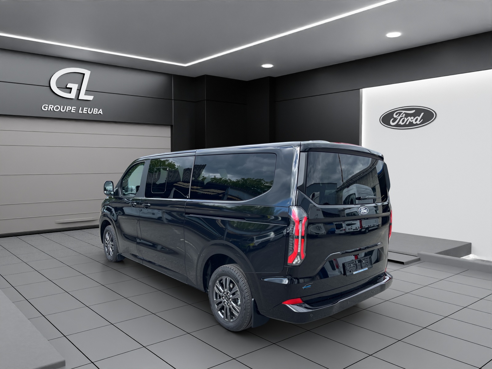FORD Tourneo Bus 340 L2H1 82,5kWh Titanium-showroom-element-3