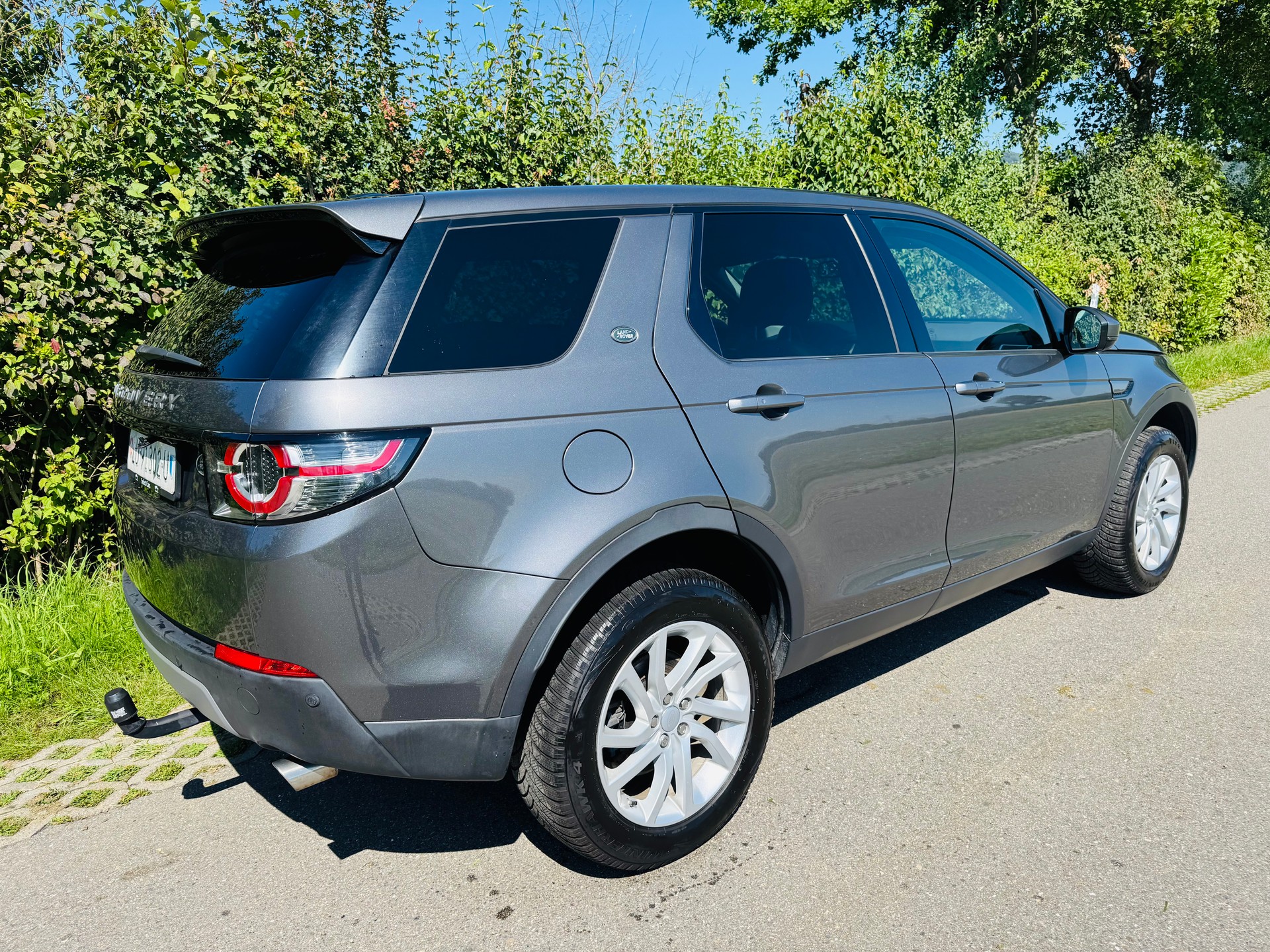 LAND ROVER Discovery Sport 2.0 TD4 SE AT9-image-5
