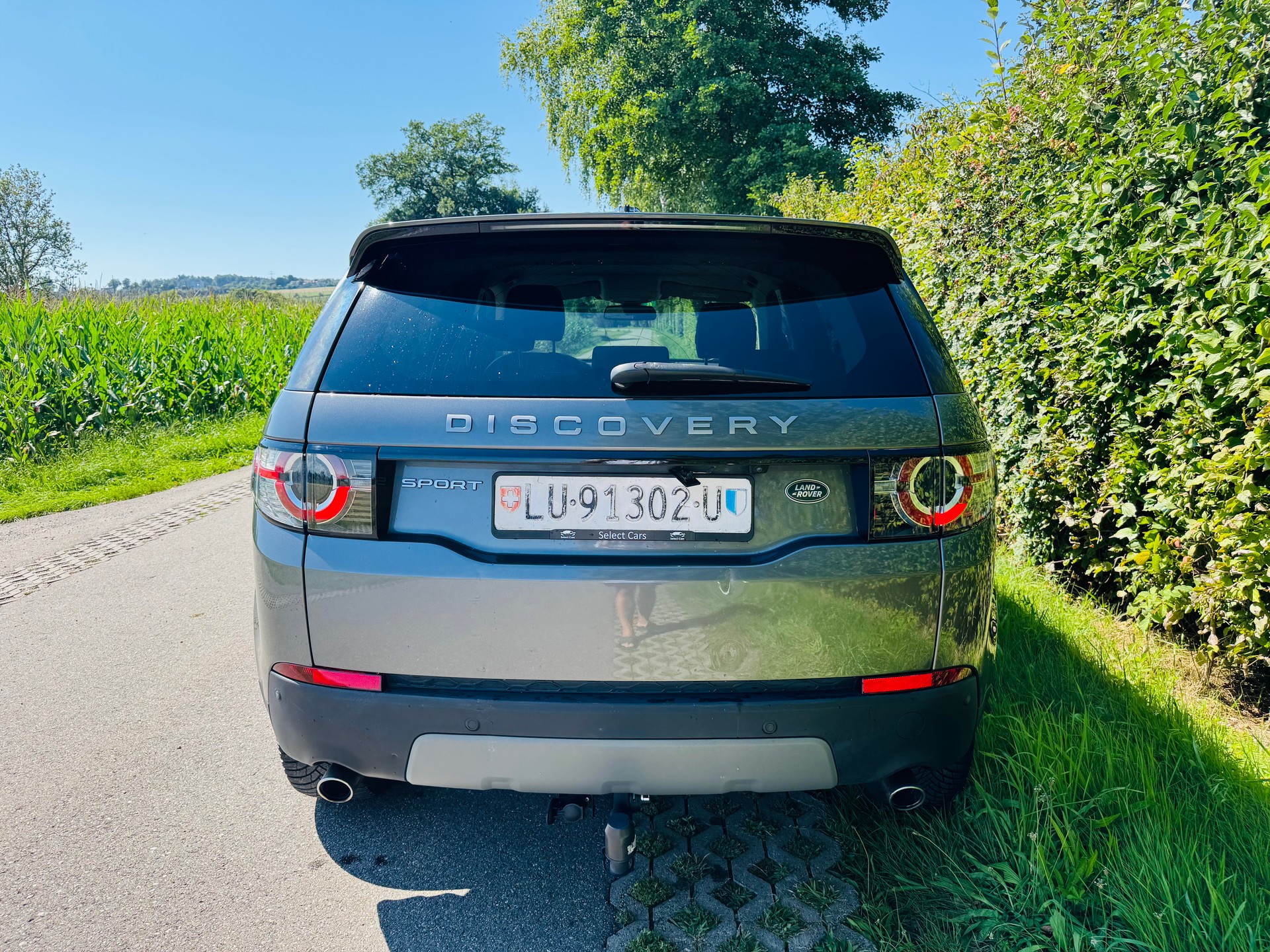 LAND ROVER Discovery Sport 2.0 TD4 SE AT9-image-4