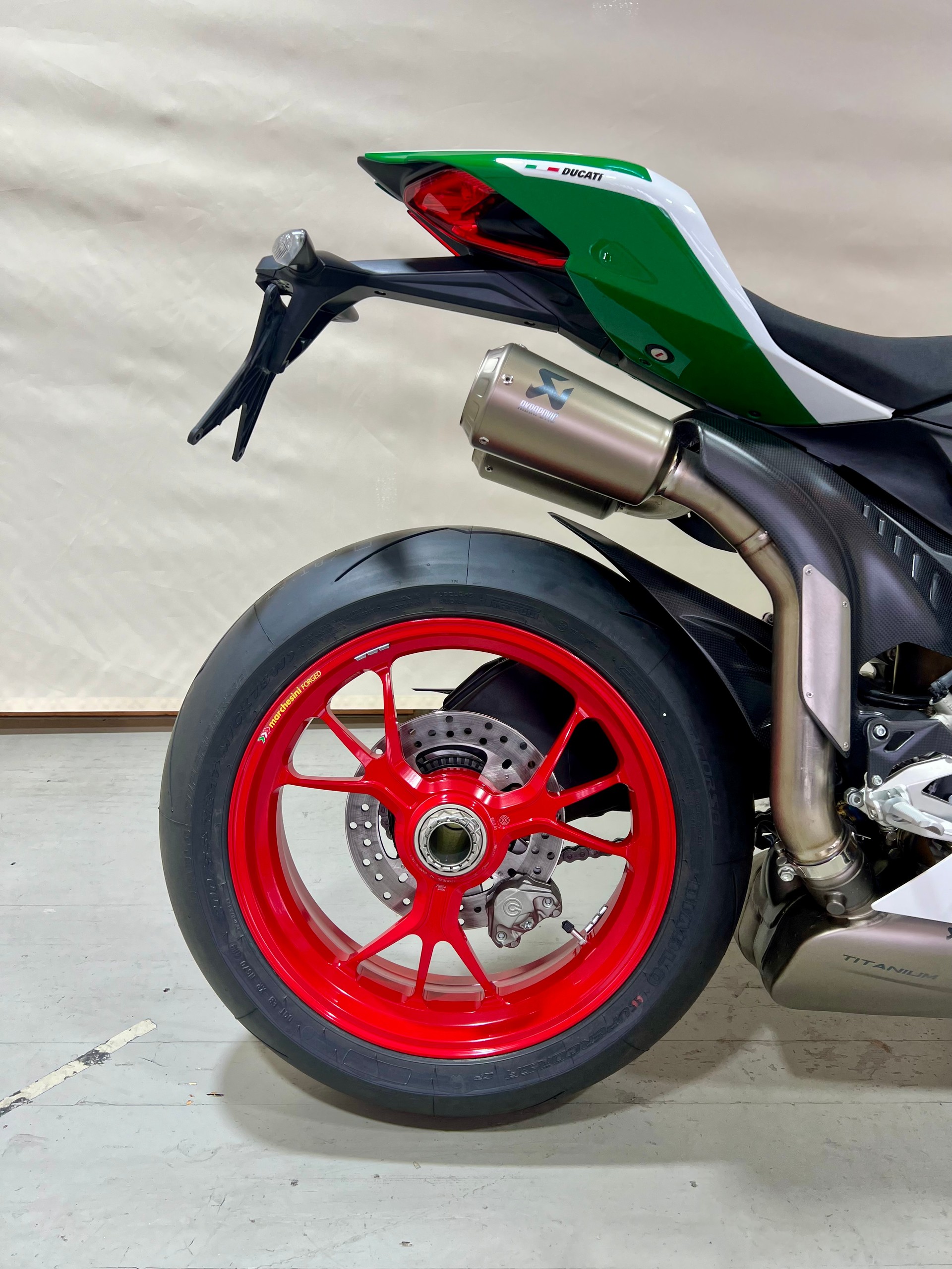 DUCATI Panigale 1299 R Final Edition ABS-image-3