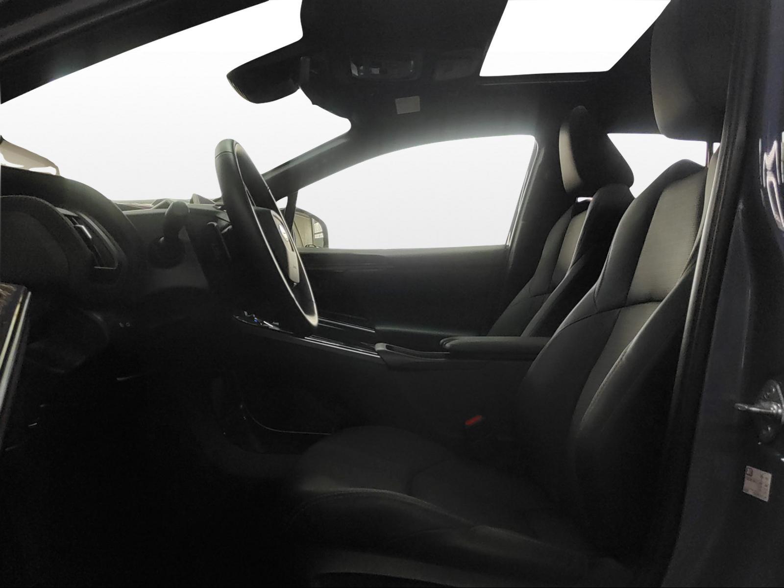 SUBARU Solterra eV Luxury AWD-image-27