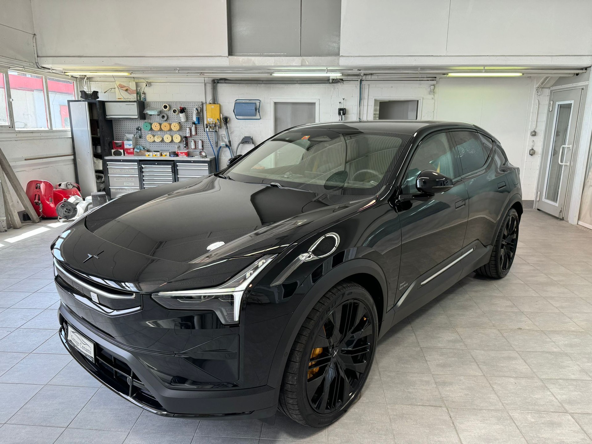 POLESTAR Polestar 3 LongRange Dual Plus Pilot Performance 111kWh MY24-image-2