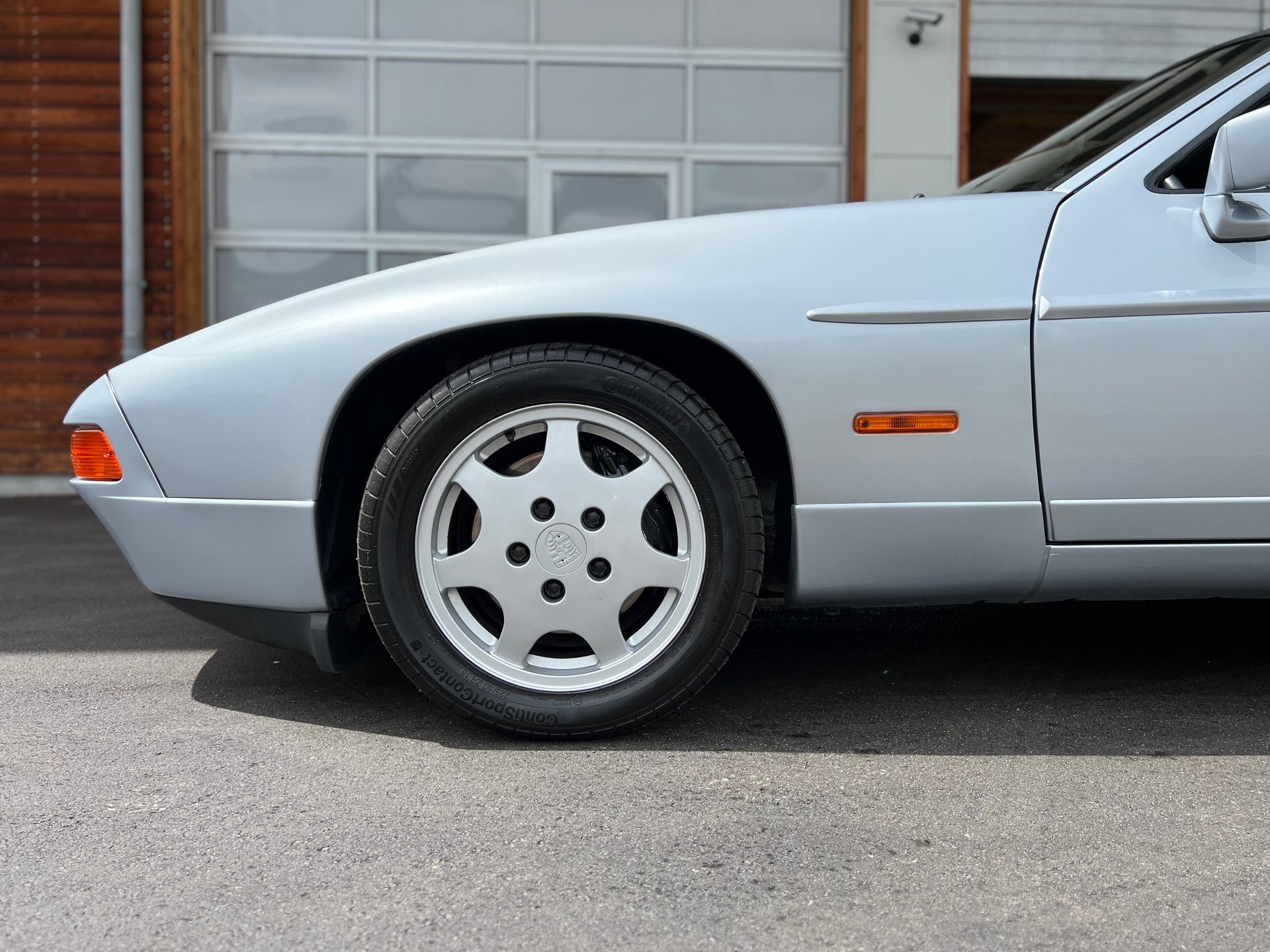 PORSCHE 928 GT-image-23