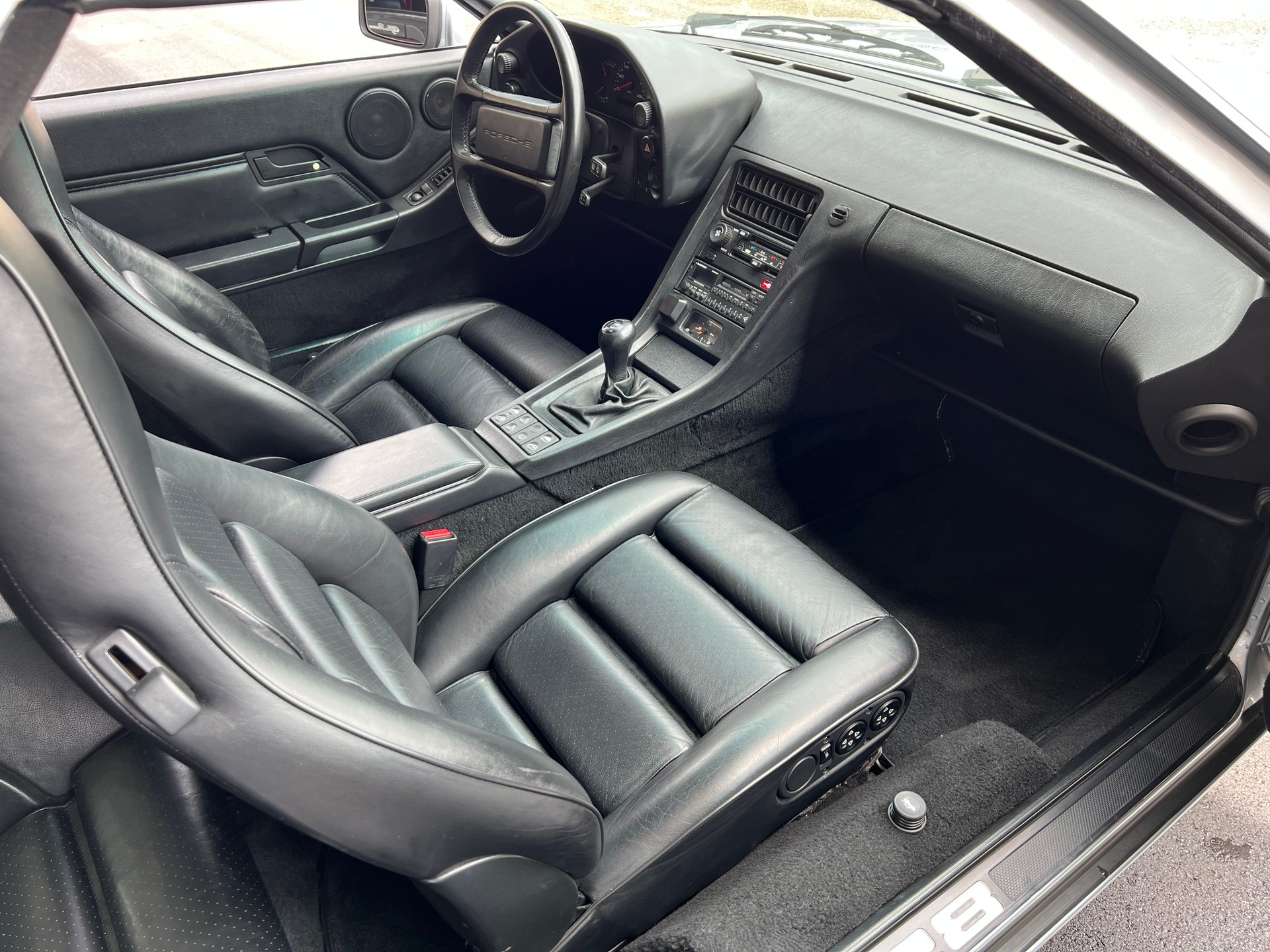 PORSCHE 928 GT-image-13