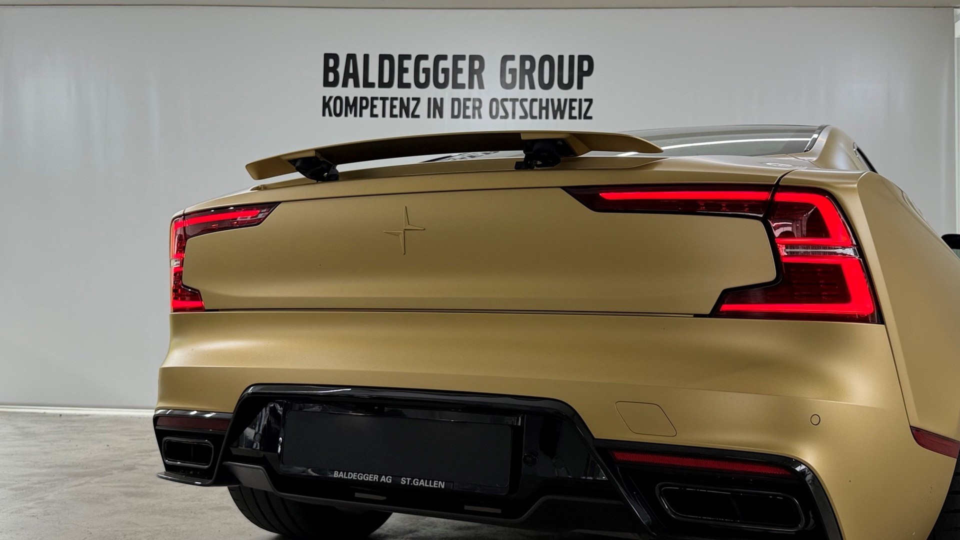 POLESTAR Polestar 1-image-12
