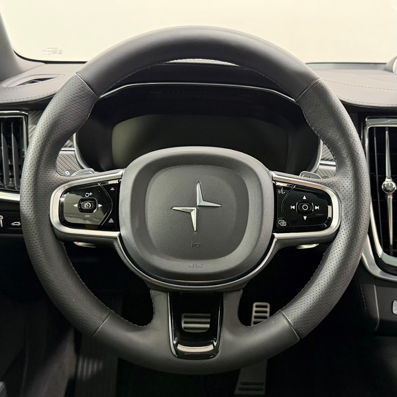 POLESTAR Polestar 1-image-9