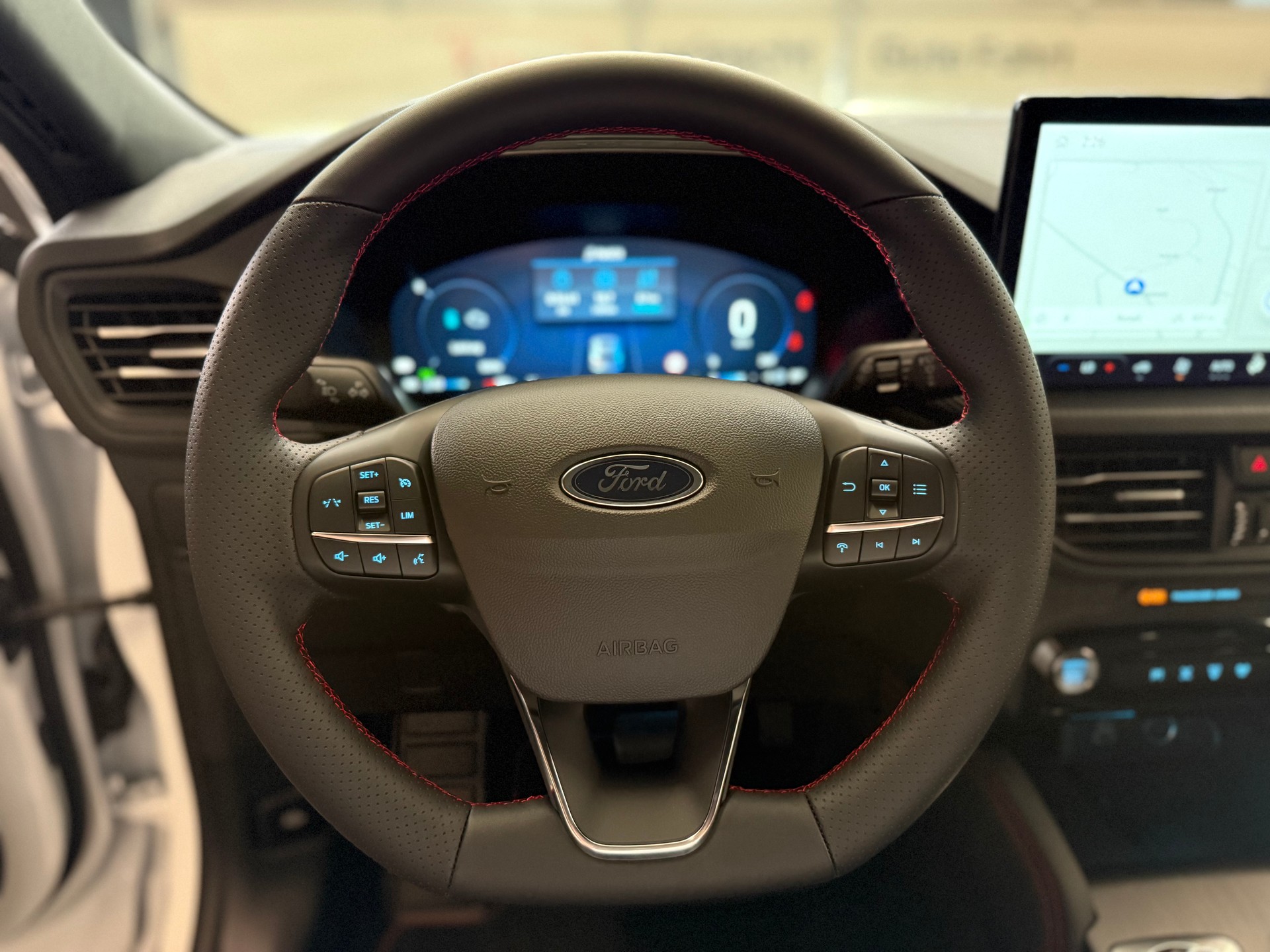 FORD Kuga 2.5 FHEV ST-Line FWD-image-11