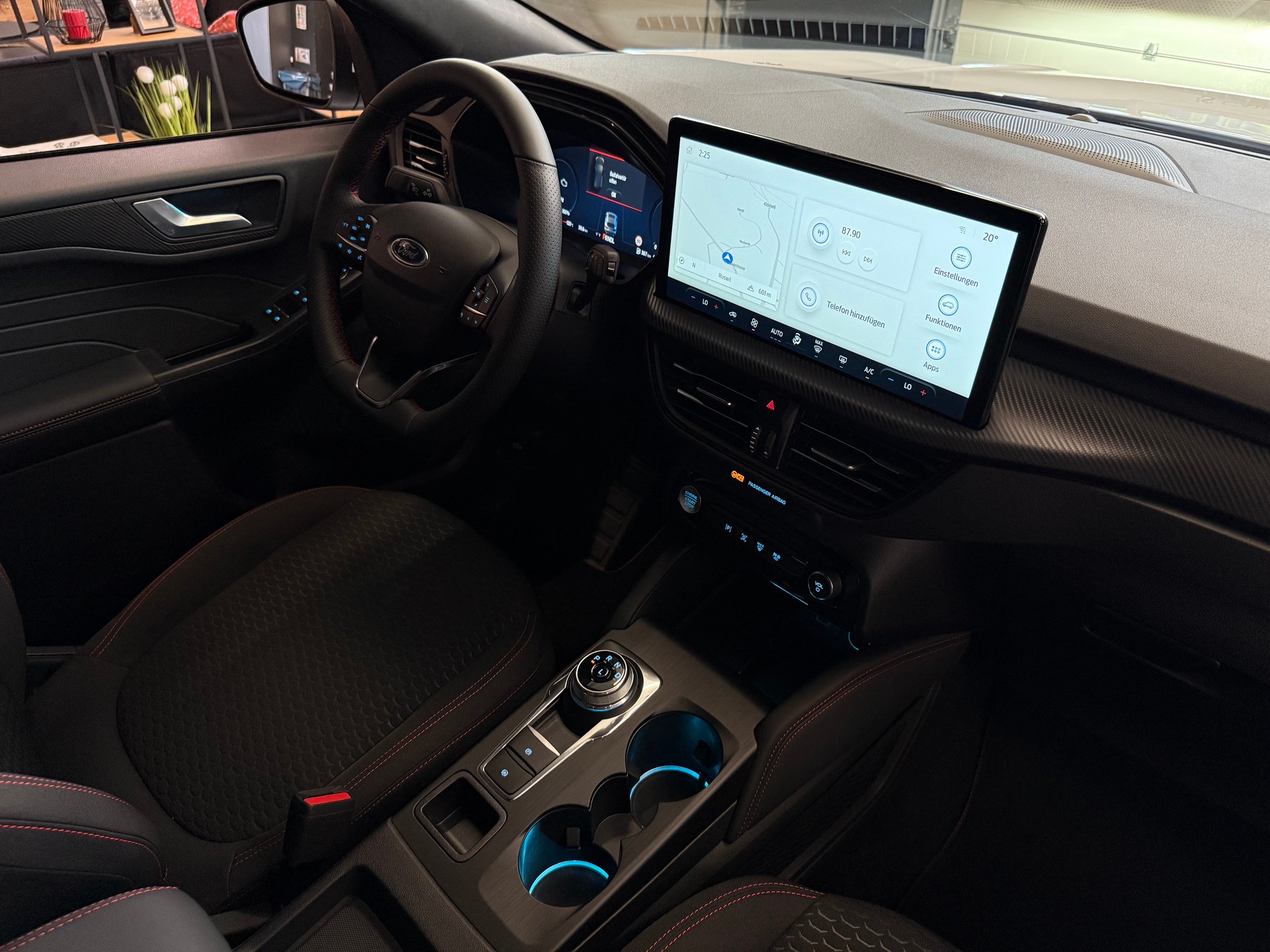 FORD Kuga 2.5 FHEV ST-Line FWD-image-10