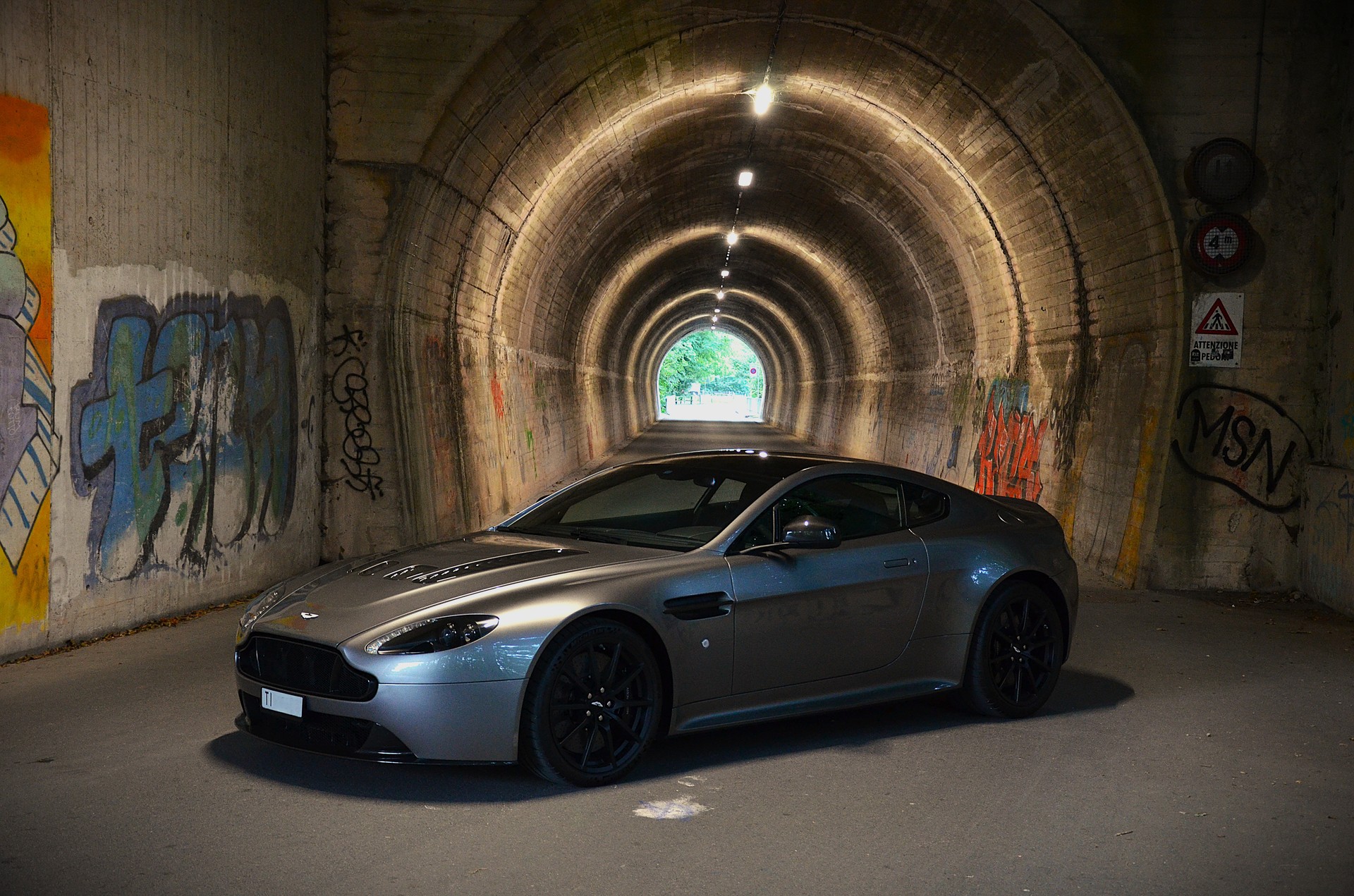 ASTON MARTIN V12 Vantage 5.9 S Sportshift