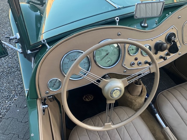 MG Roadster links Lenkung-image-14