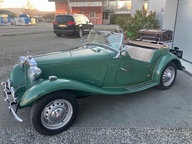 MG Roadster links Lenkung