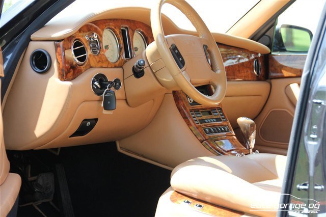 BENTLEY ARNAGE Red Label-image-6