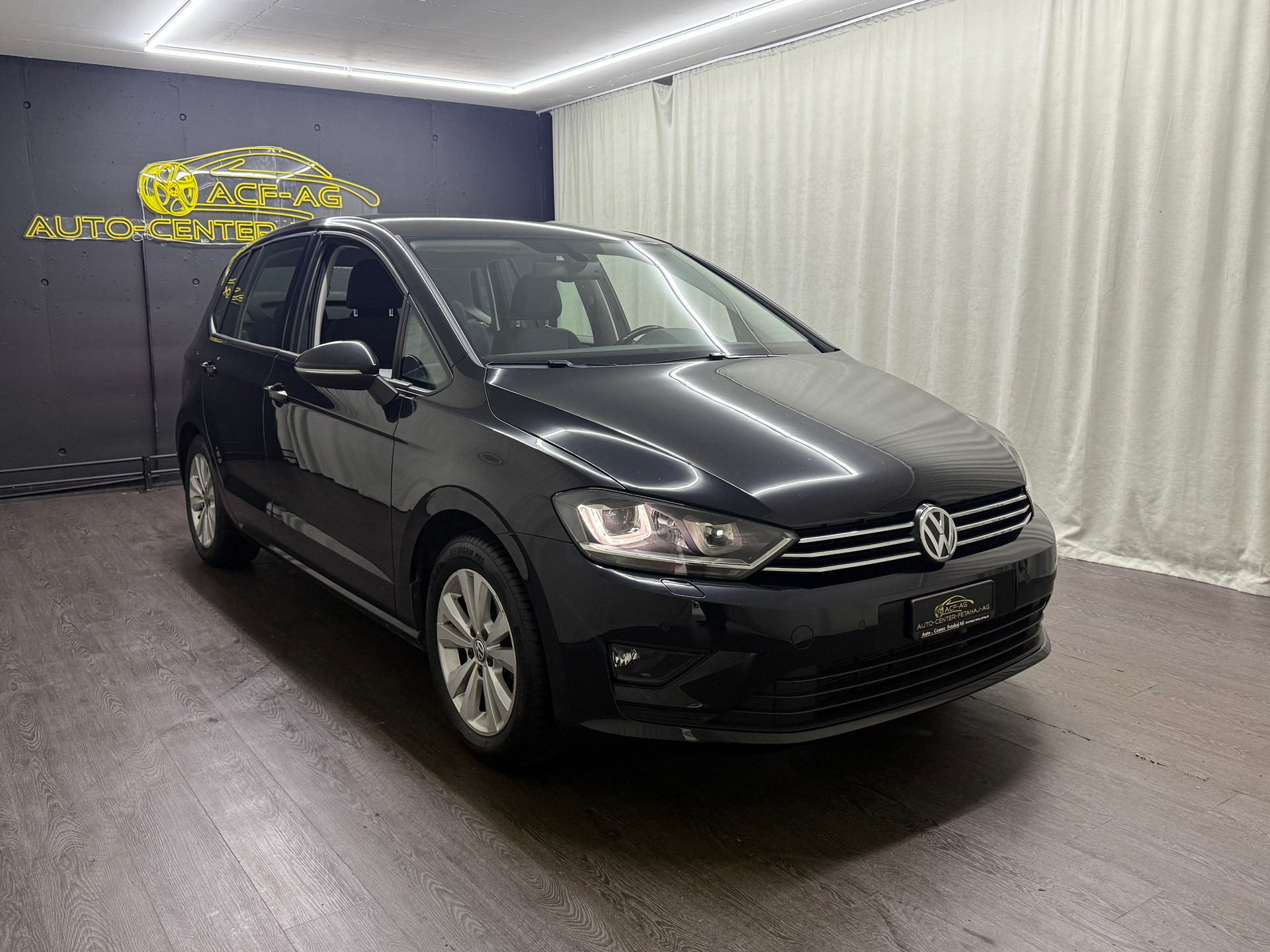 VW Golf Sportsvan 2.0 TDI Comfortline DSG-showroom-element-2