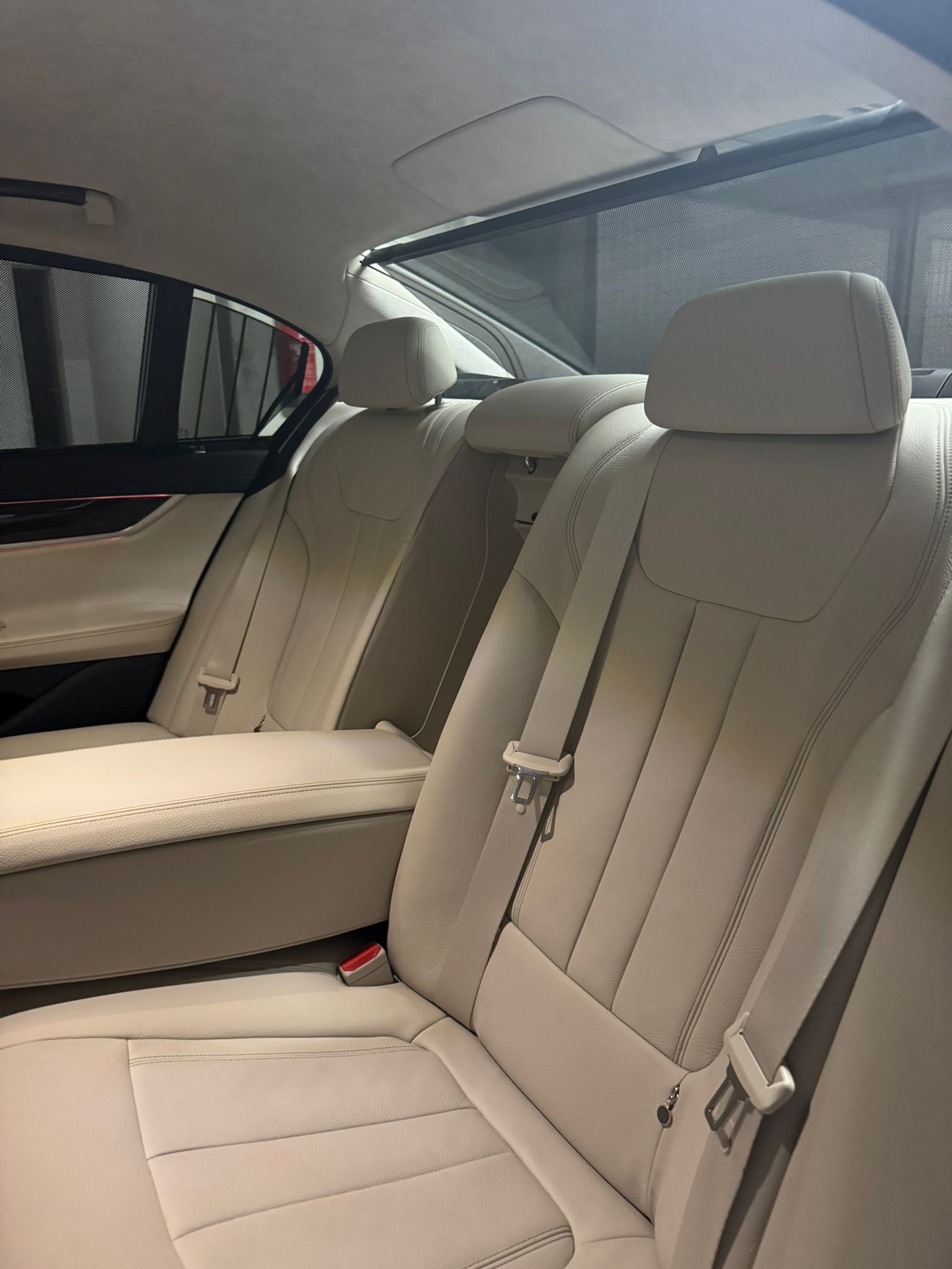 BMW 750i xDrive Steptronic CH 🇨🇭-image-11