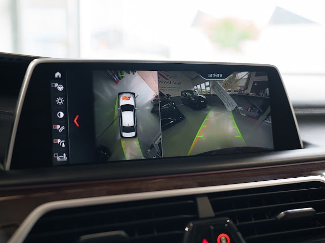 BMW 750i xDrive Steptronic CH 🇨🇭-image-8