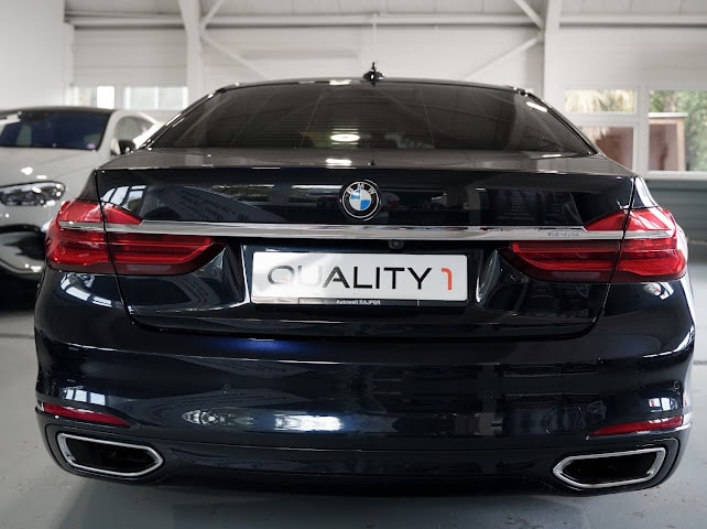 BMW 750i xDrive Steptronic CH 🇨🇭-showroom-element-3