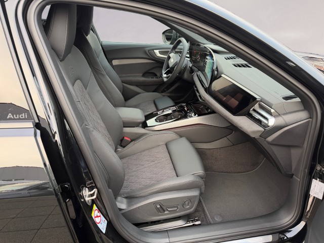 AUDI A5 Avant e-hybrid quattro 270 kW S tronic-image-16