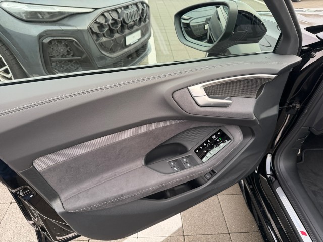 AUDI A5 Avant e-hybrid quattro 270 kW S tronic-image-10