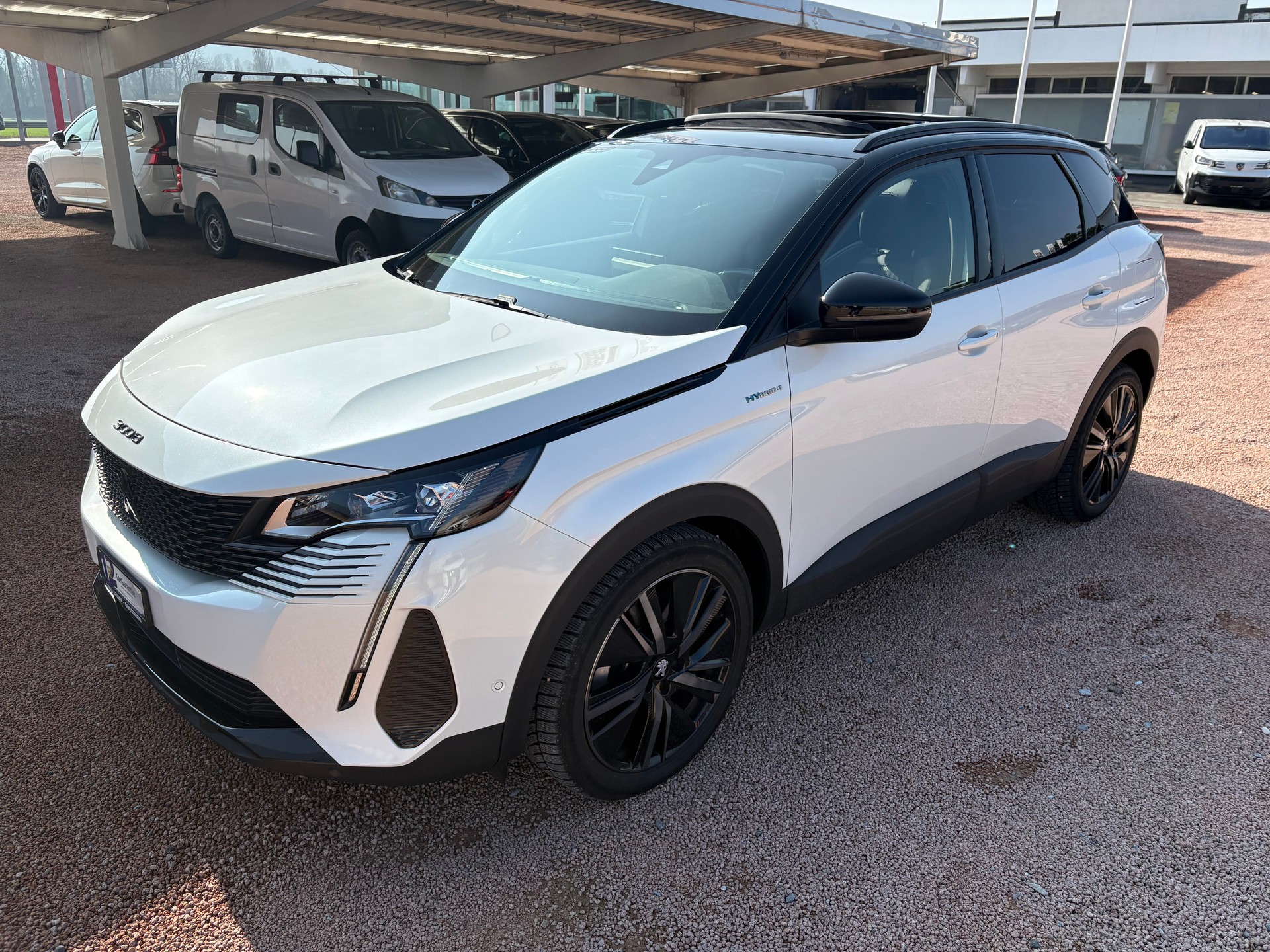PEUGEOT 3008 300e Hybrid4 GT Pack EAT8-showroom-element-1