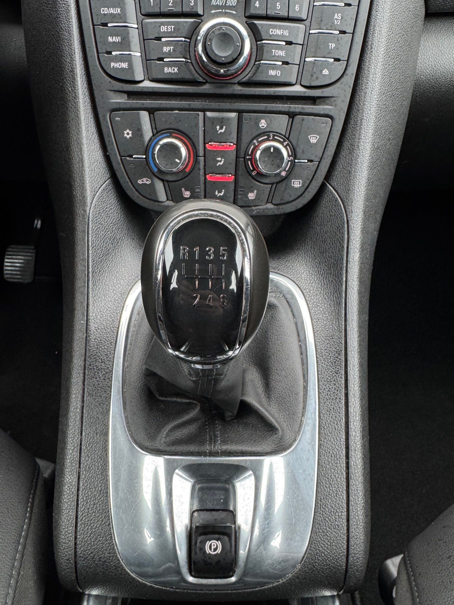 OPEL Meriva 1.4 TP Anniversary Edition-image-16
