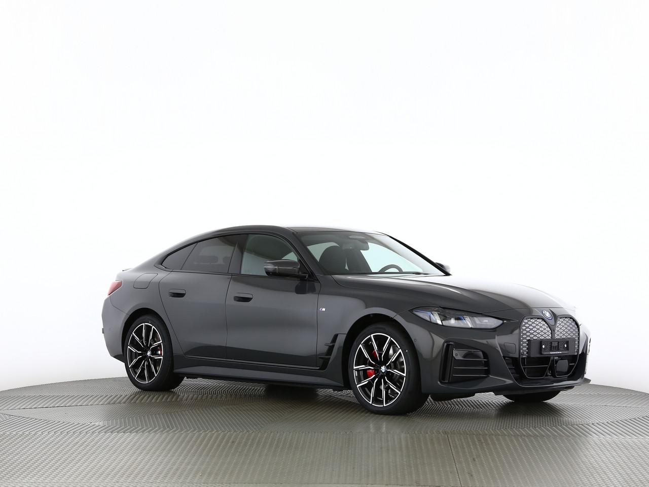BMW i4 xDrive40-image-17