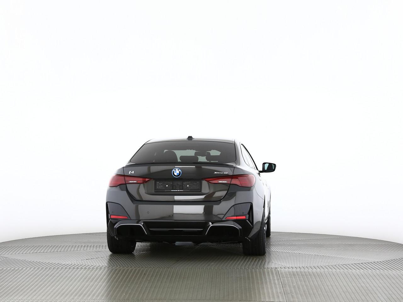 BMW i4 xDrive40-image-9