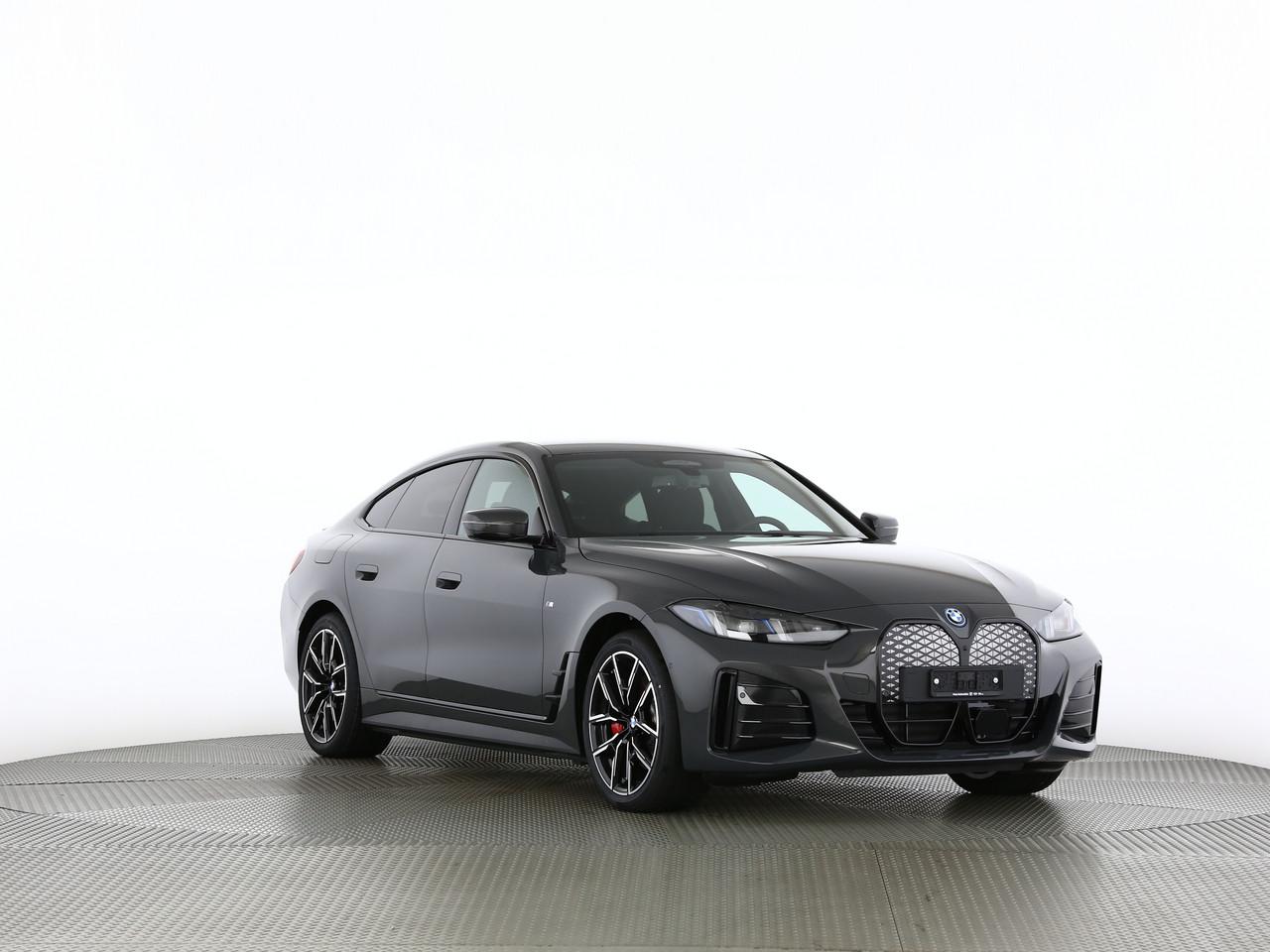 BMW i4 xDrive40-image-18