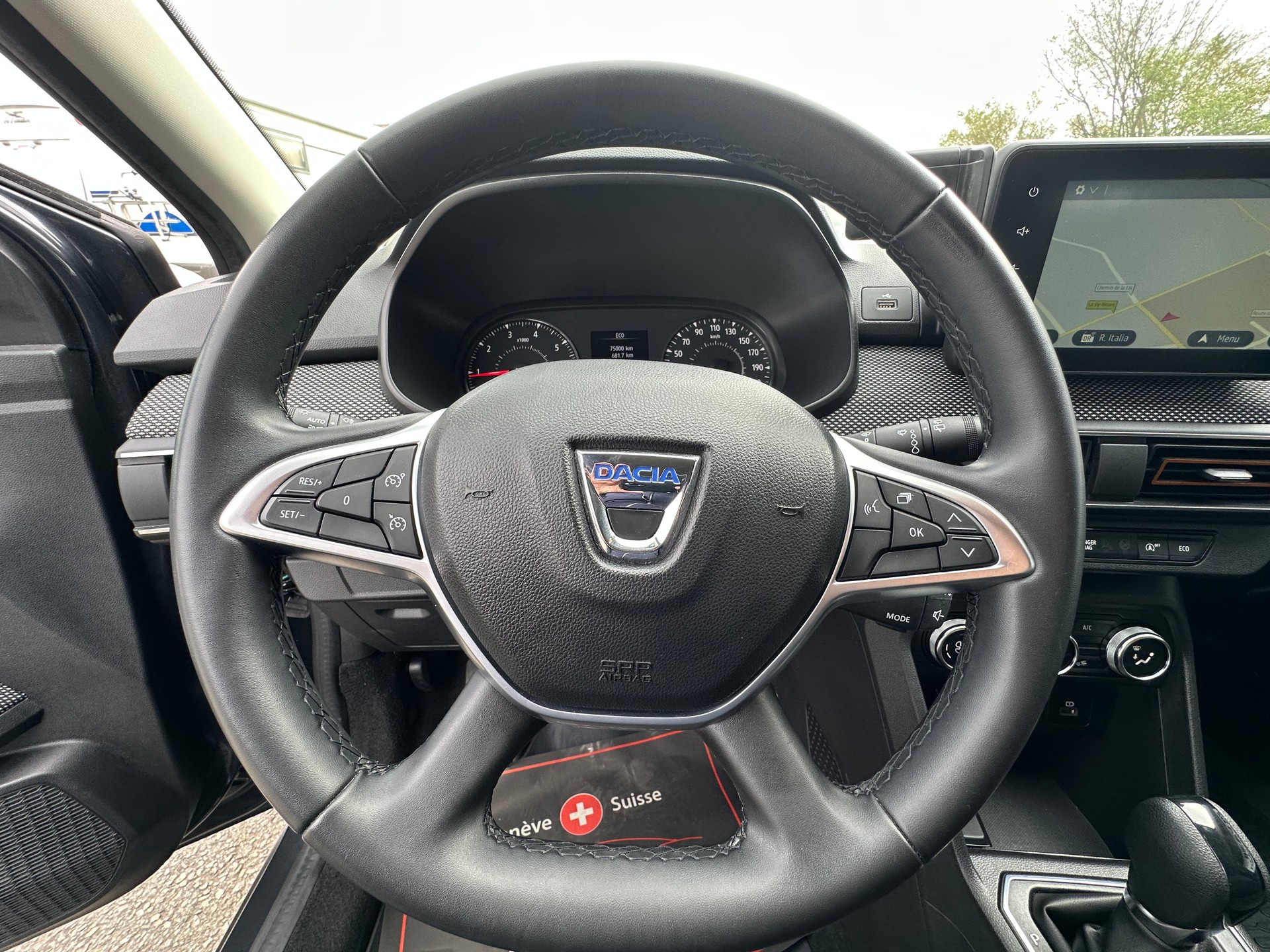 DACIA Sandero Stepway TCe 90 Comfort CVT-image-18