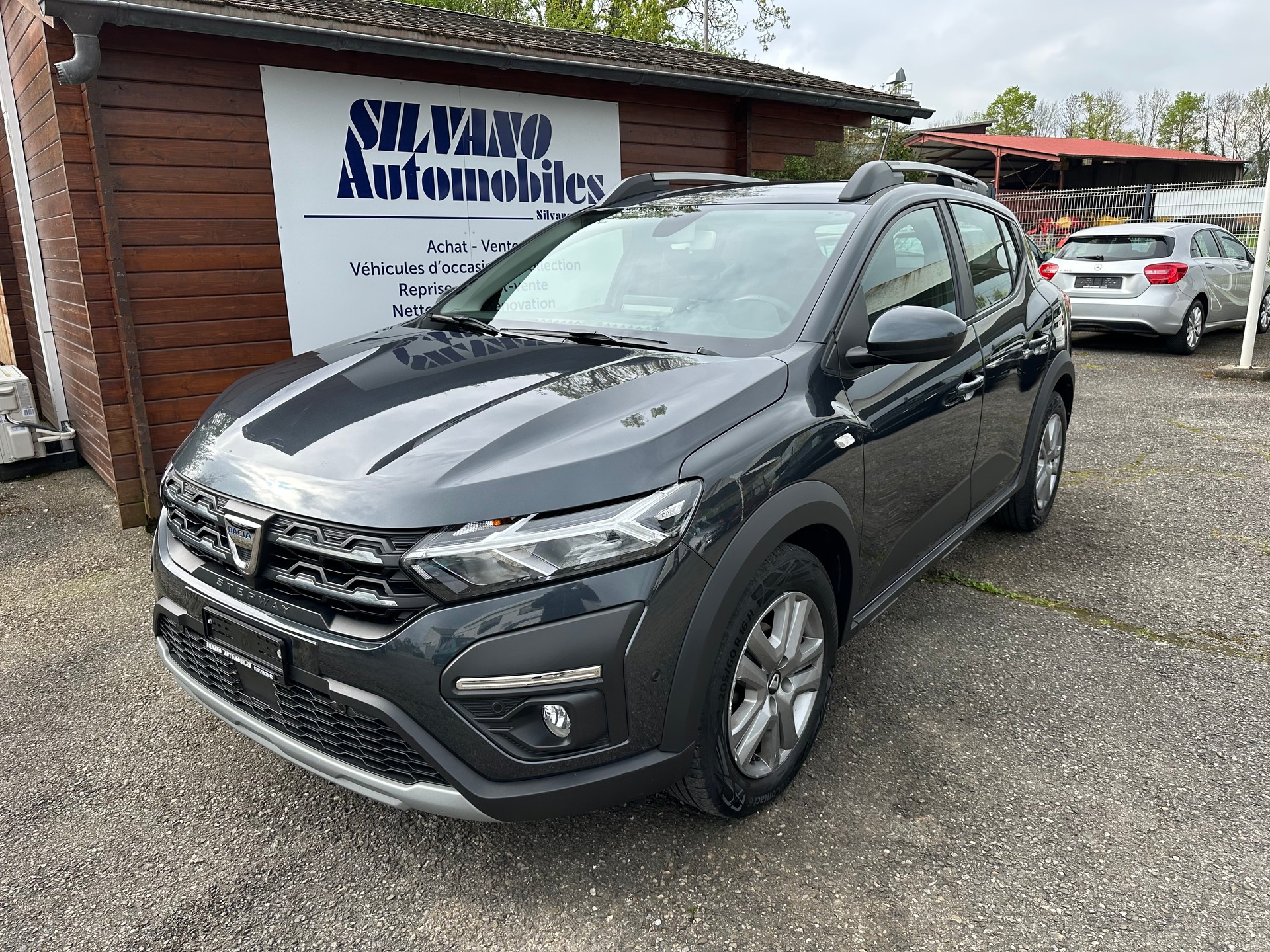 DACIA Sandero Stepway TCe 90 Comfort CVT-image-0