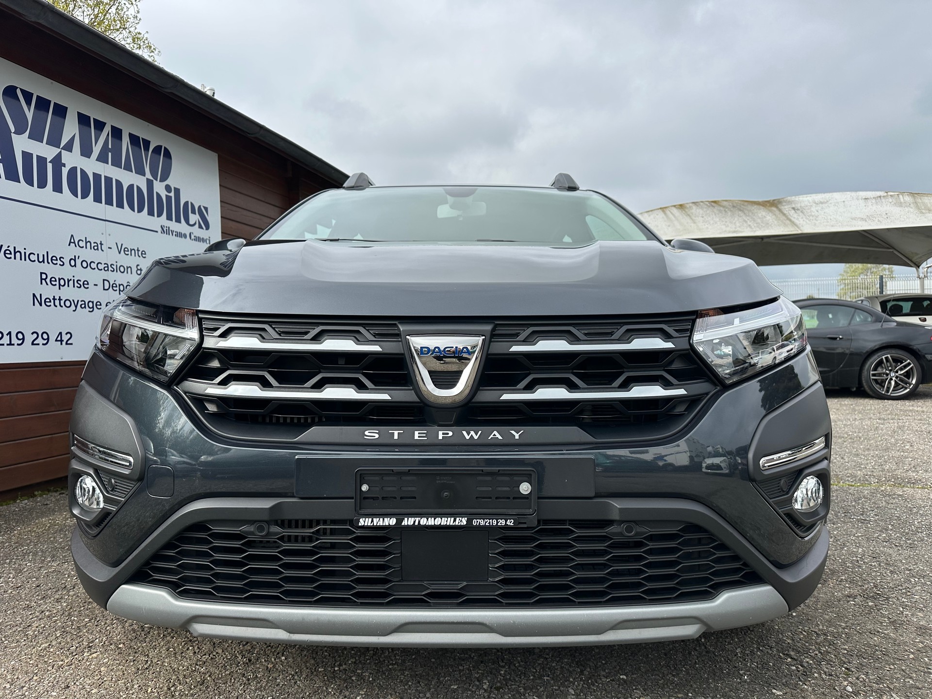 DACIA Sandero Stepway TCe 90 Comfort CVT-image-3