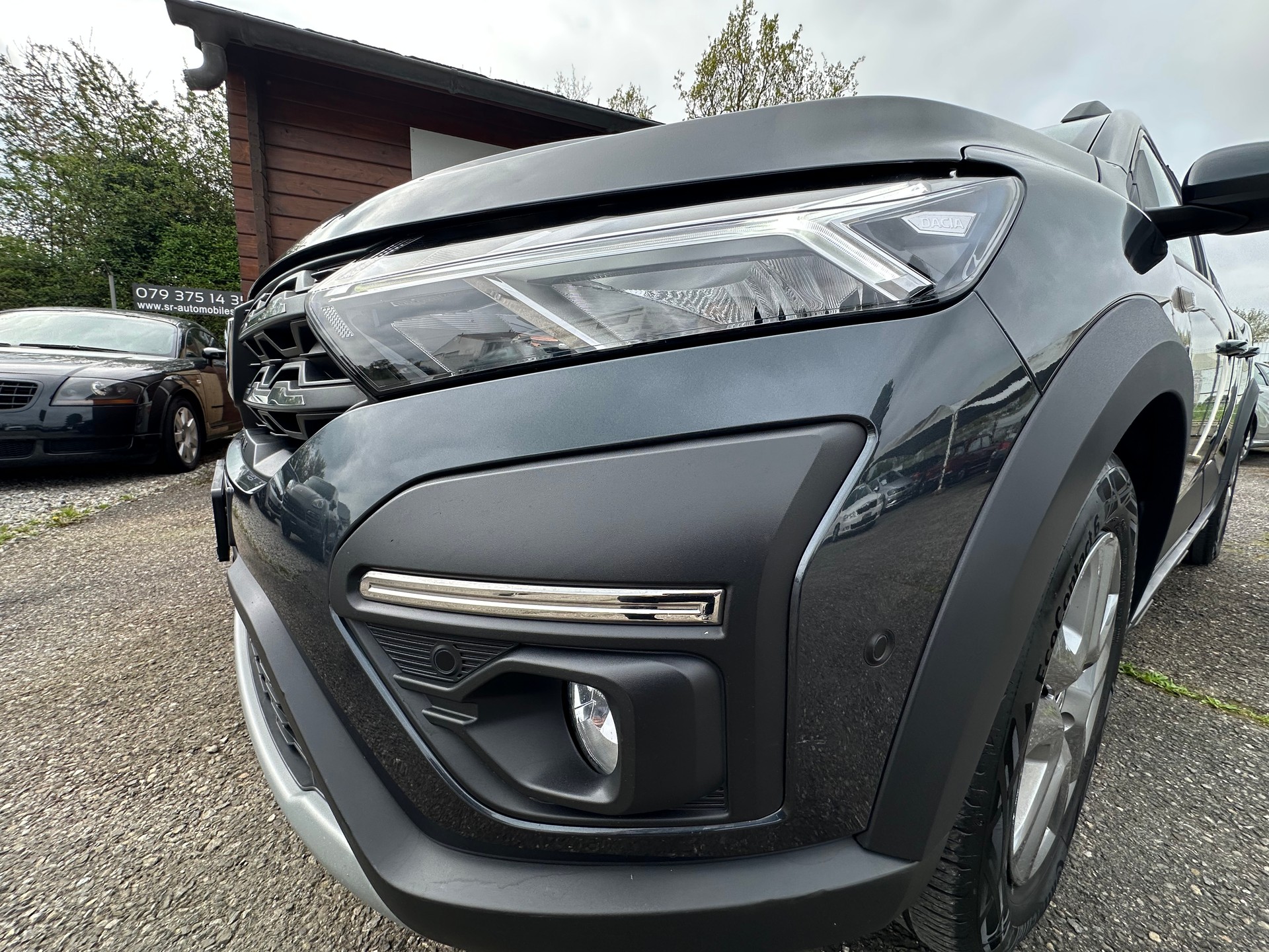 DACIA Sandero Stepway TCe 90 Comfort CVT-image-26