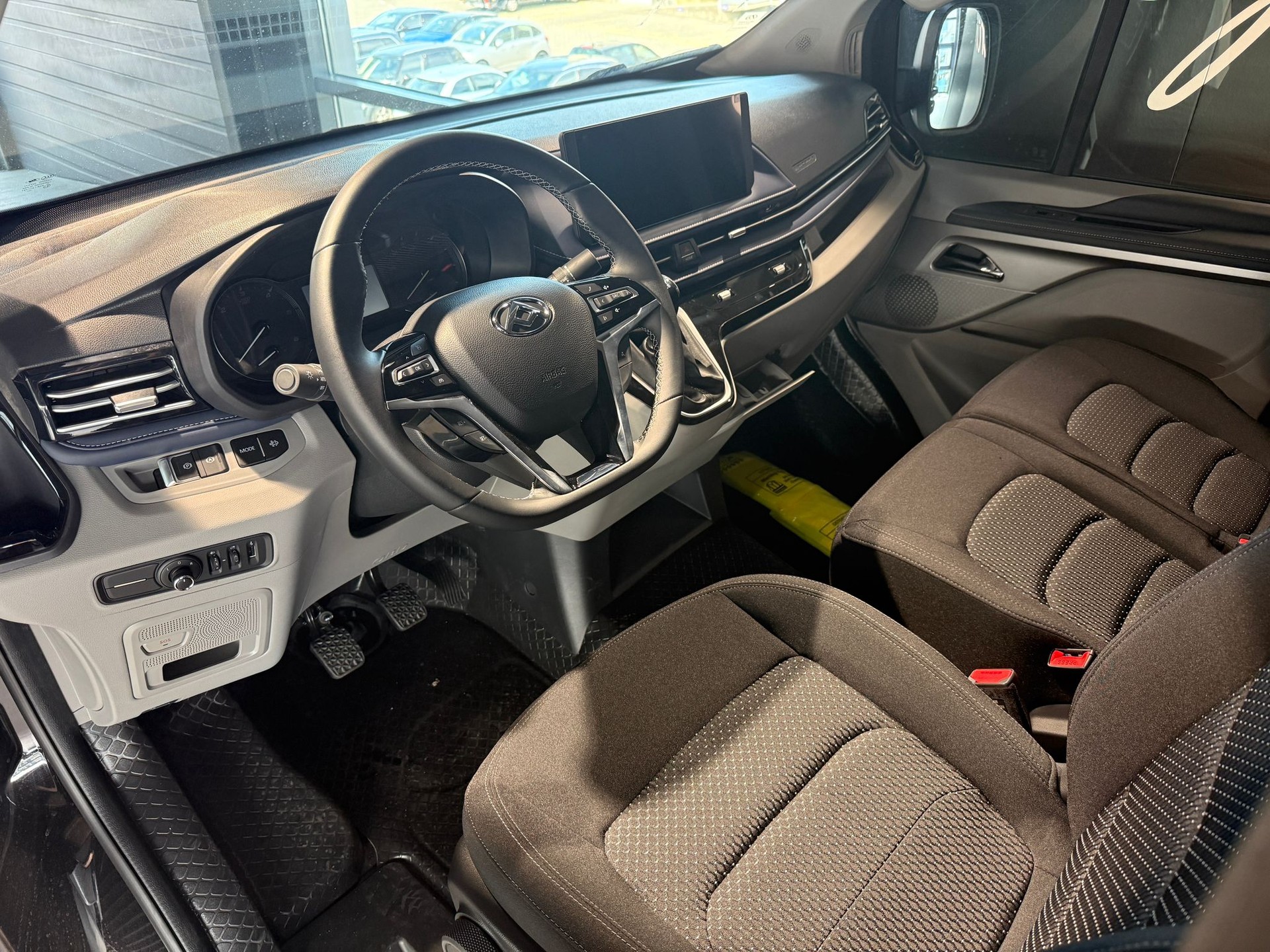 MAXUS Deliver 7 2.0D L2-image-8