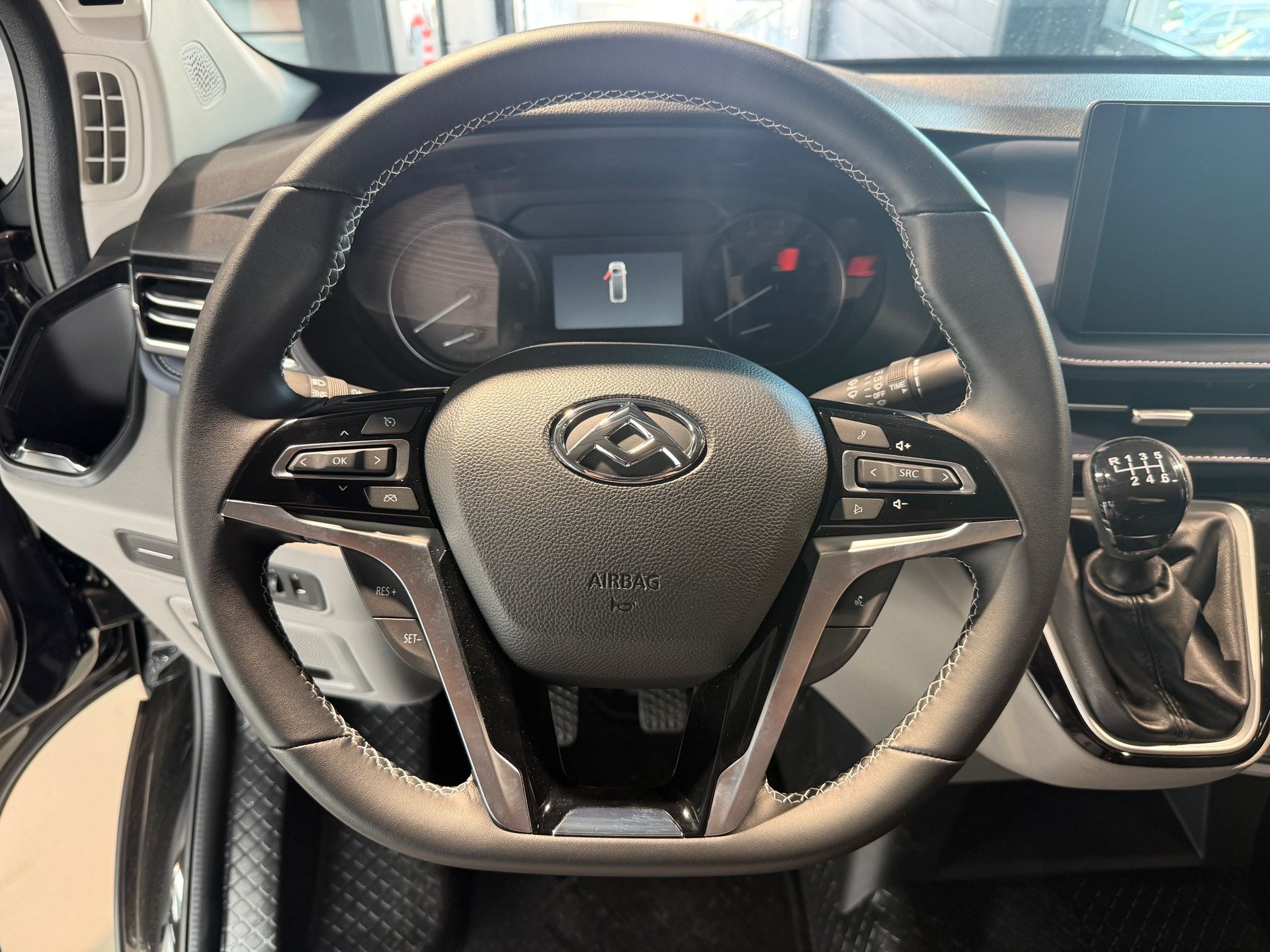 MAXUS Deliver 7 2.0D L2-image-9