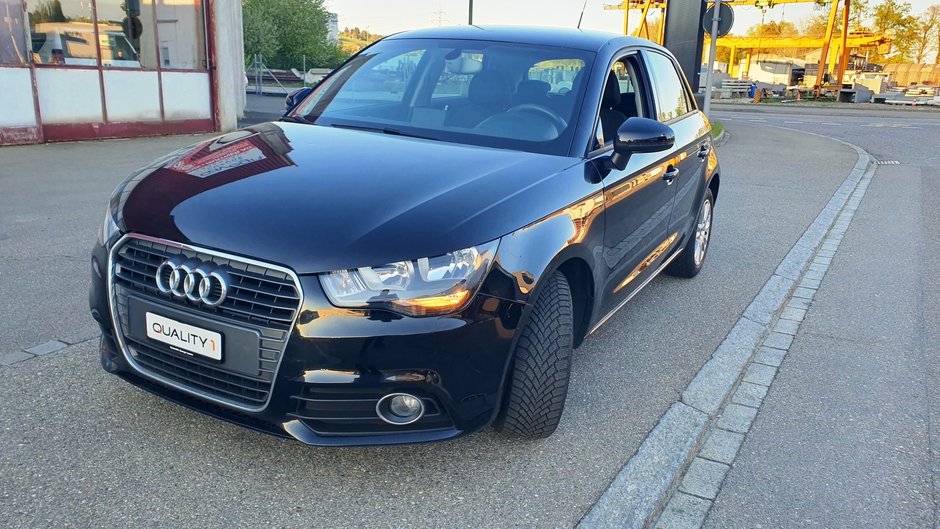 AUDI A1 Sportback 1.4 TFSI Attraction S-tronic-image-6