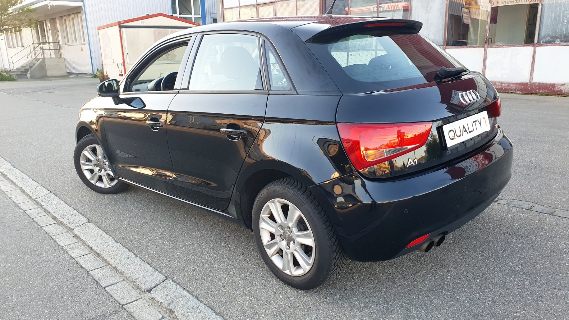 AUDI A1 Sportback 1.4 TFSI Attraction S-tronic-image-7